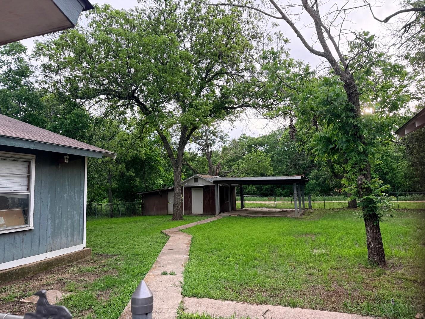 main property photo 20