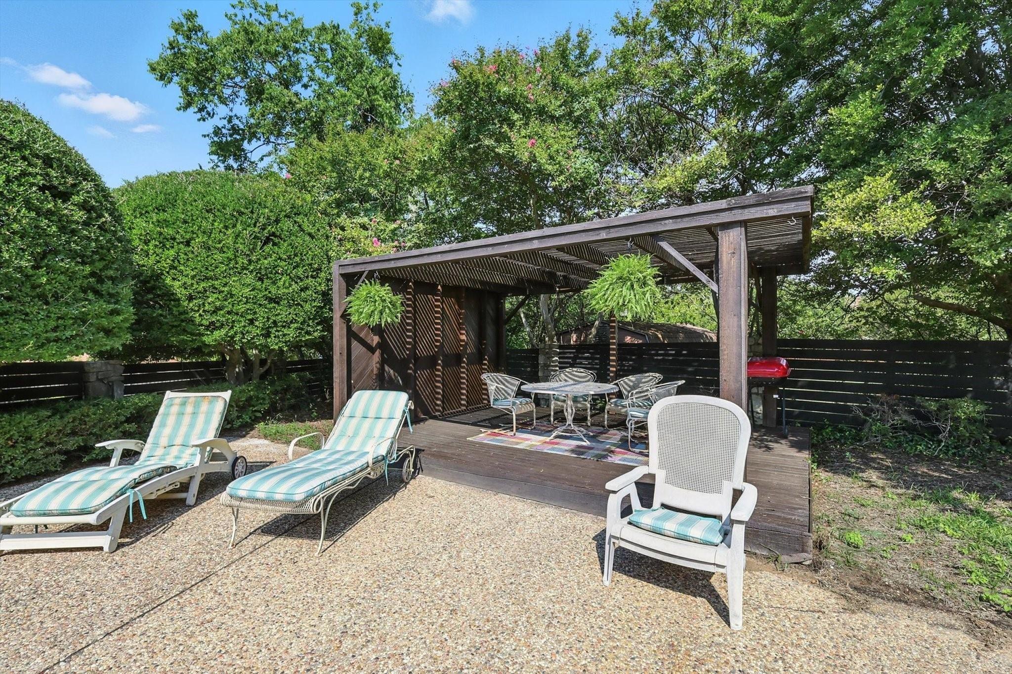 main property photo 29