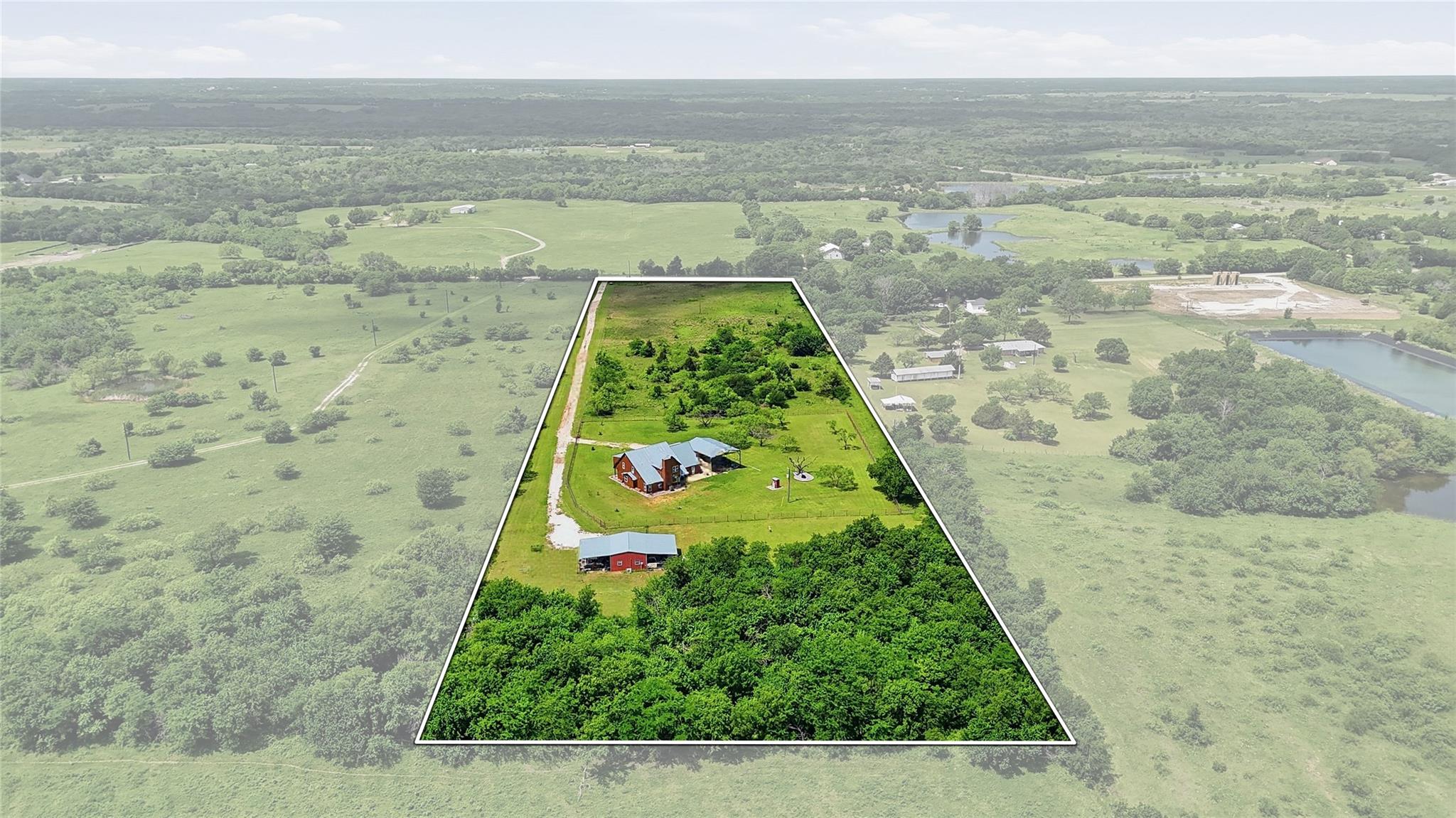 main property photo 39