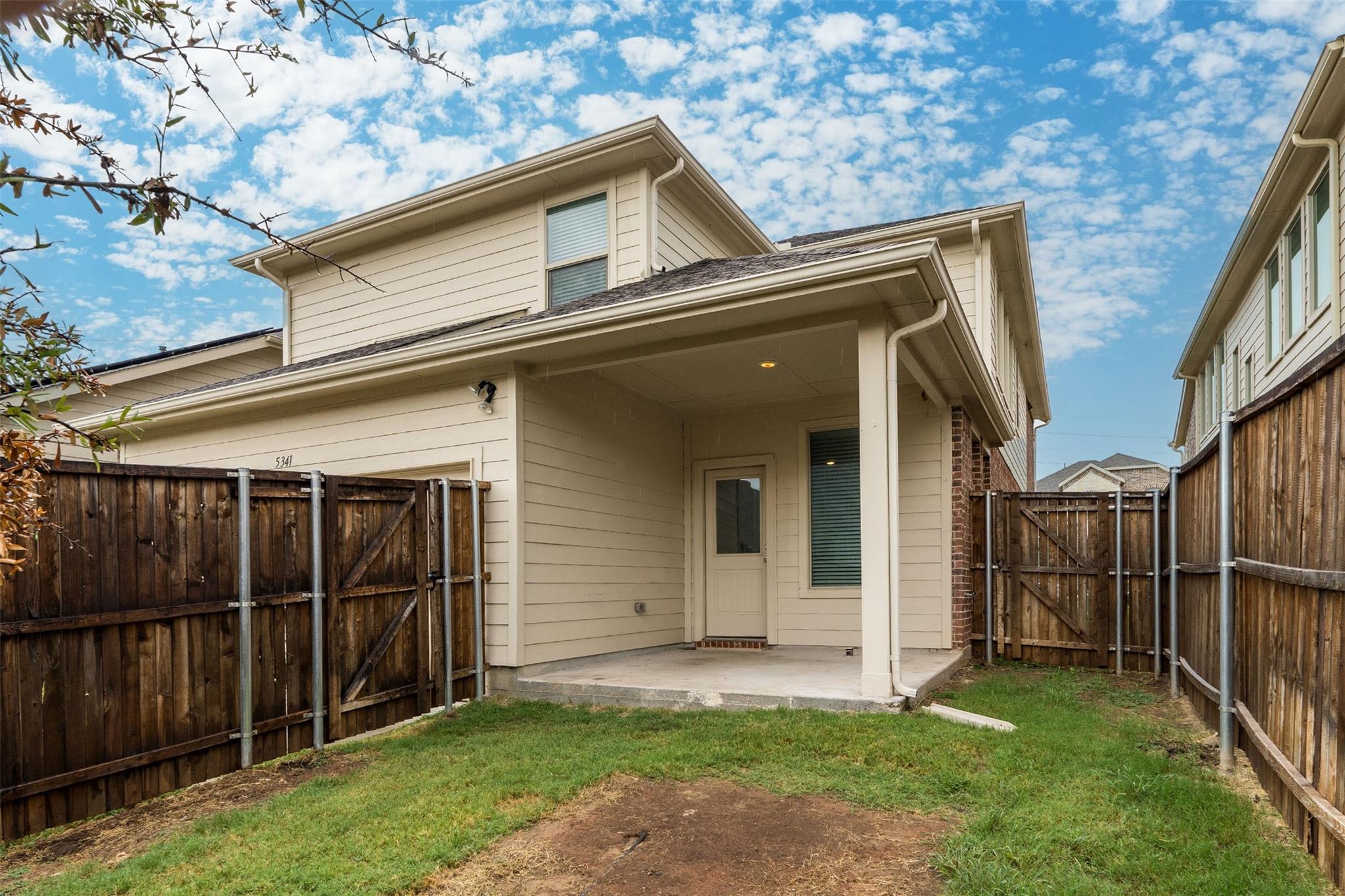 main property photo 35