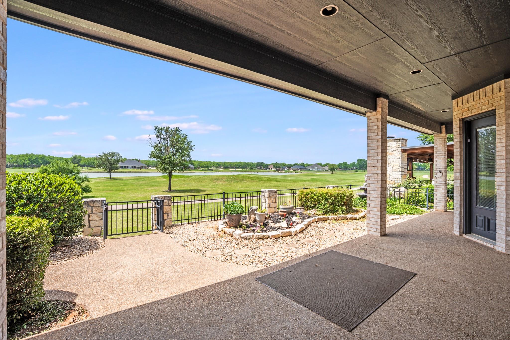 main property photo 27