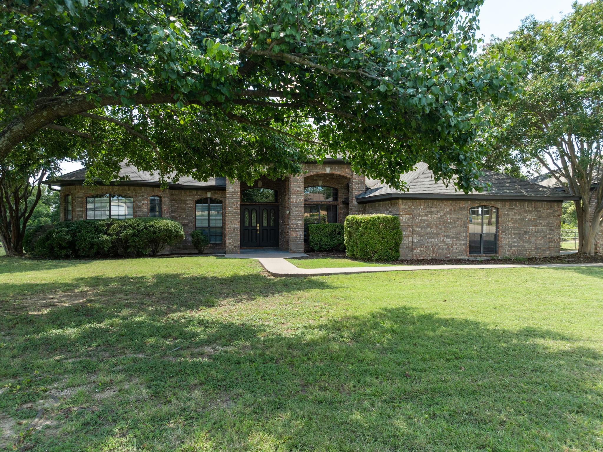 main property photo 4