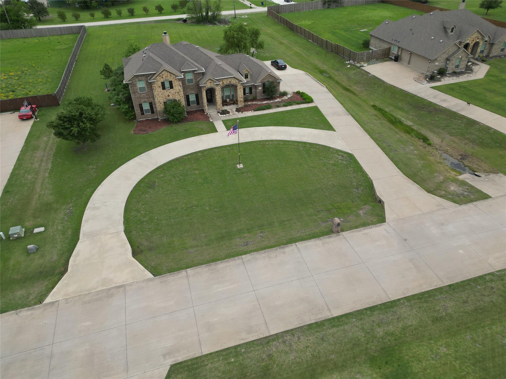 main property photo 26