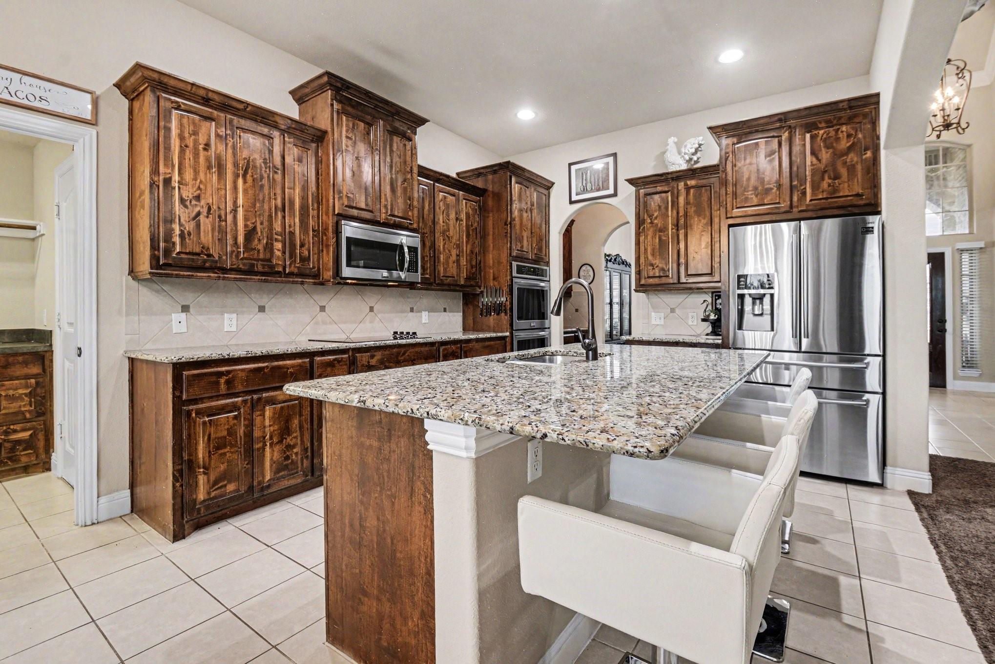 main property photo 5