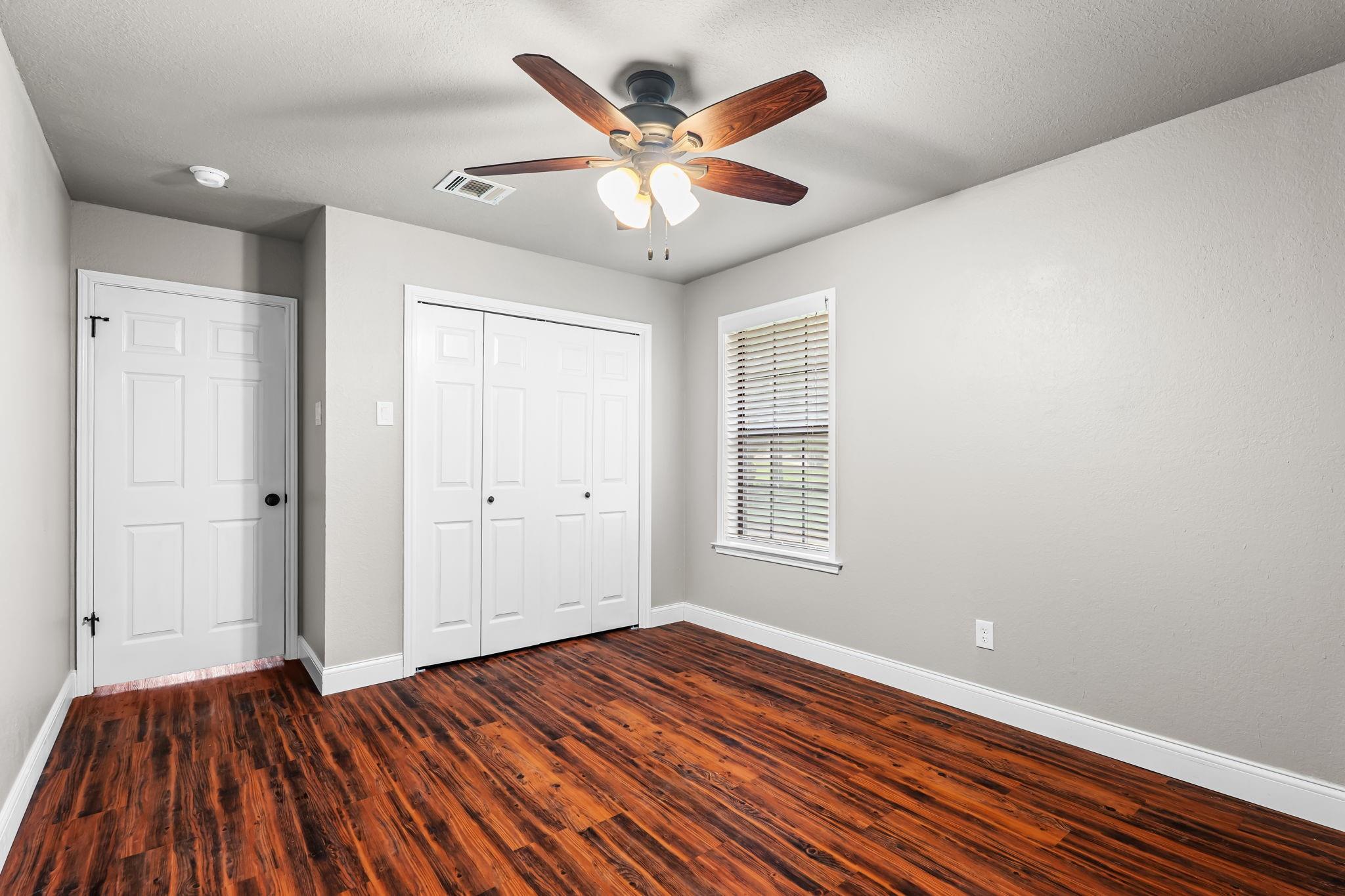 property viewer photo 29