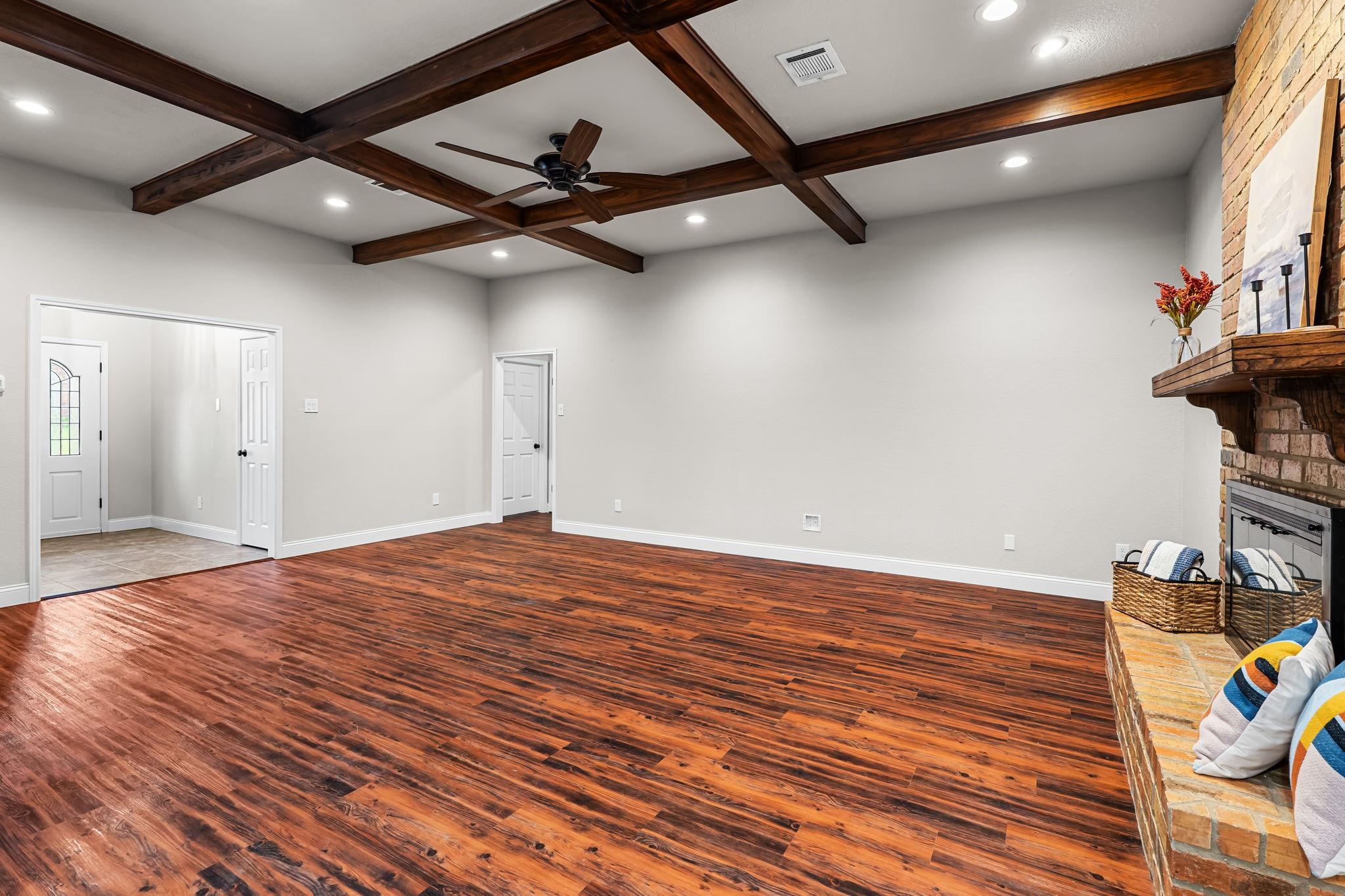 property viewer photo 8