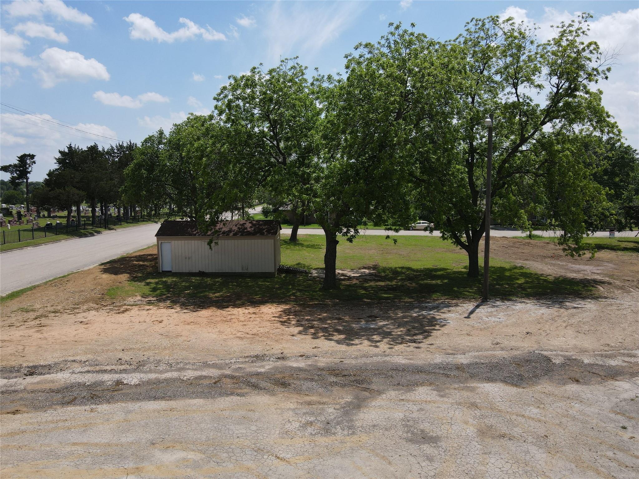 main property photo 7