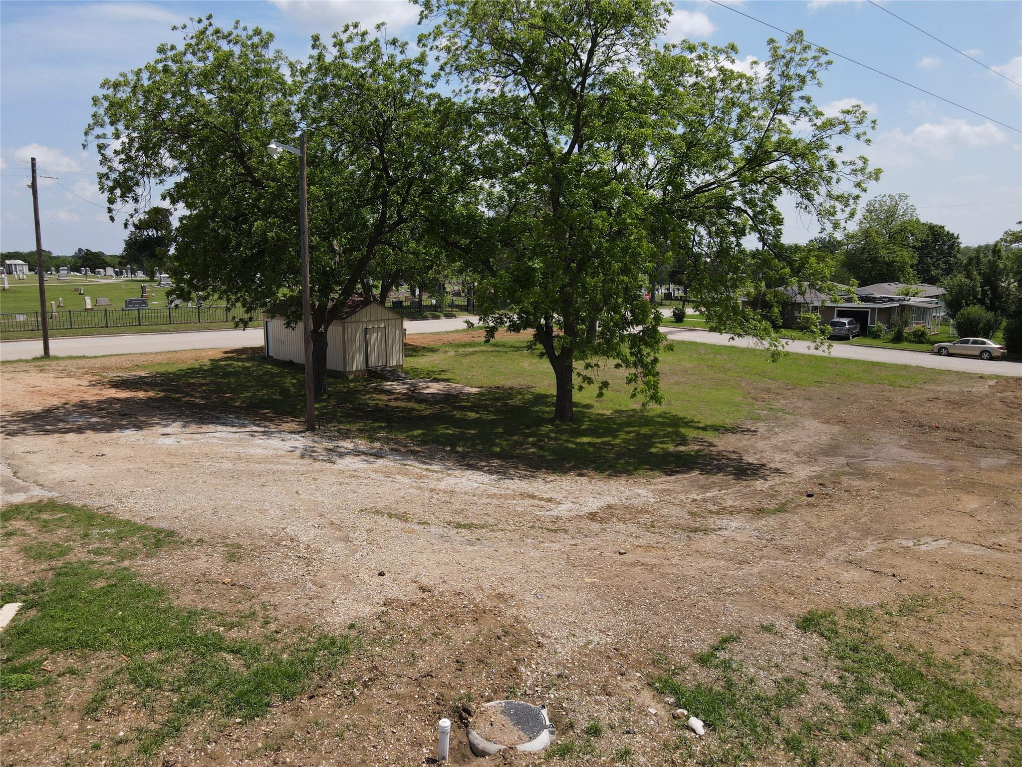 main property photo 8