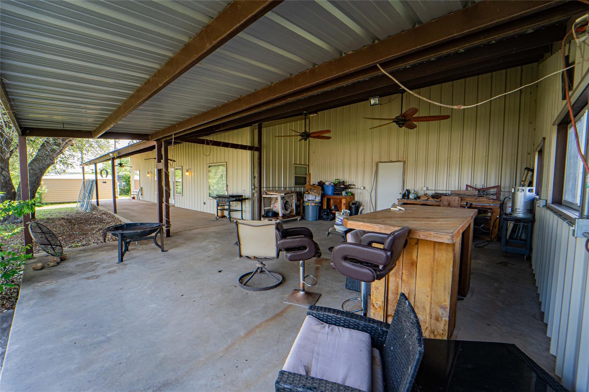 main property photo 25