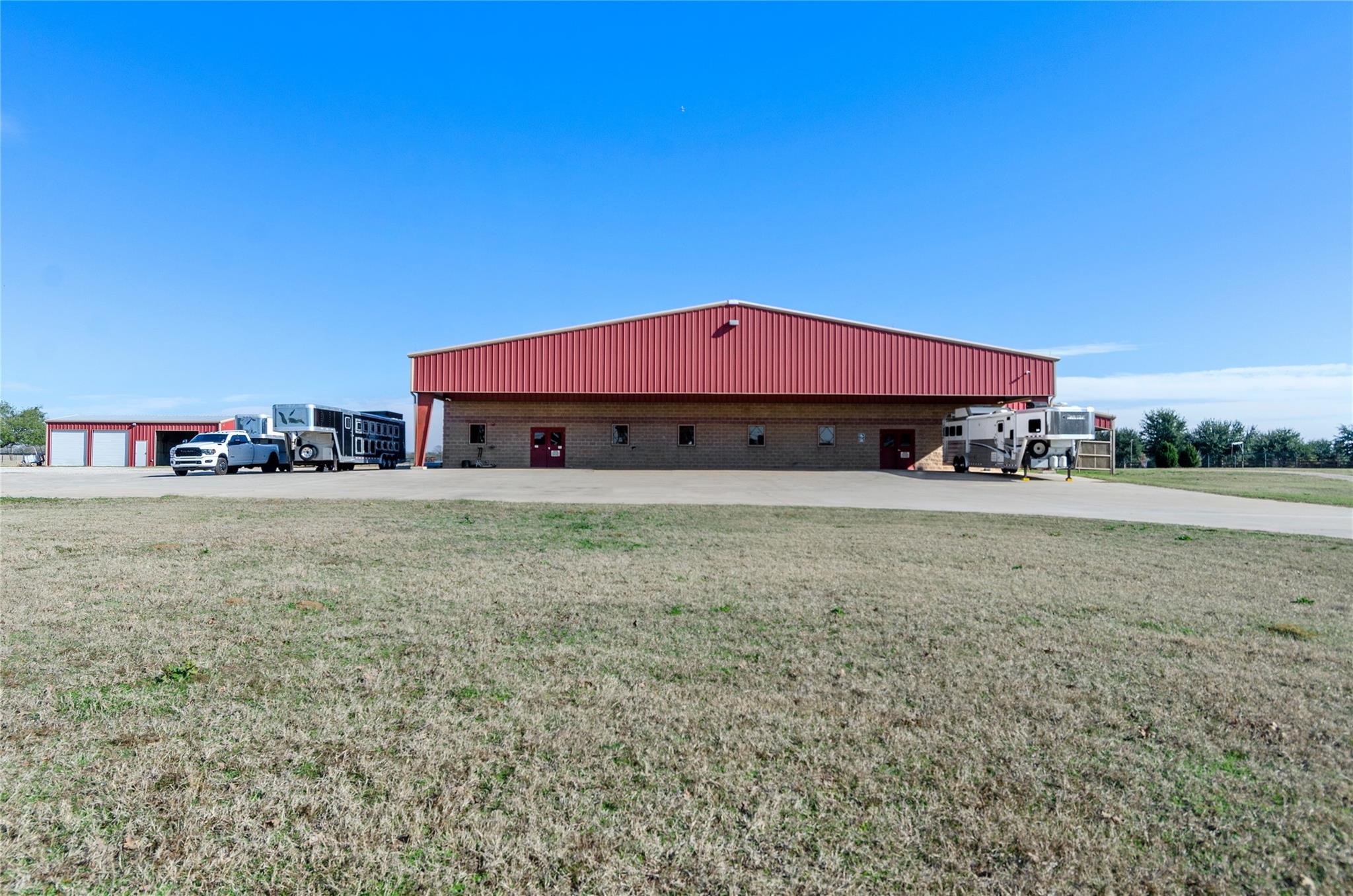 main property photo 12