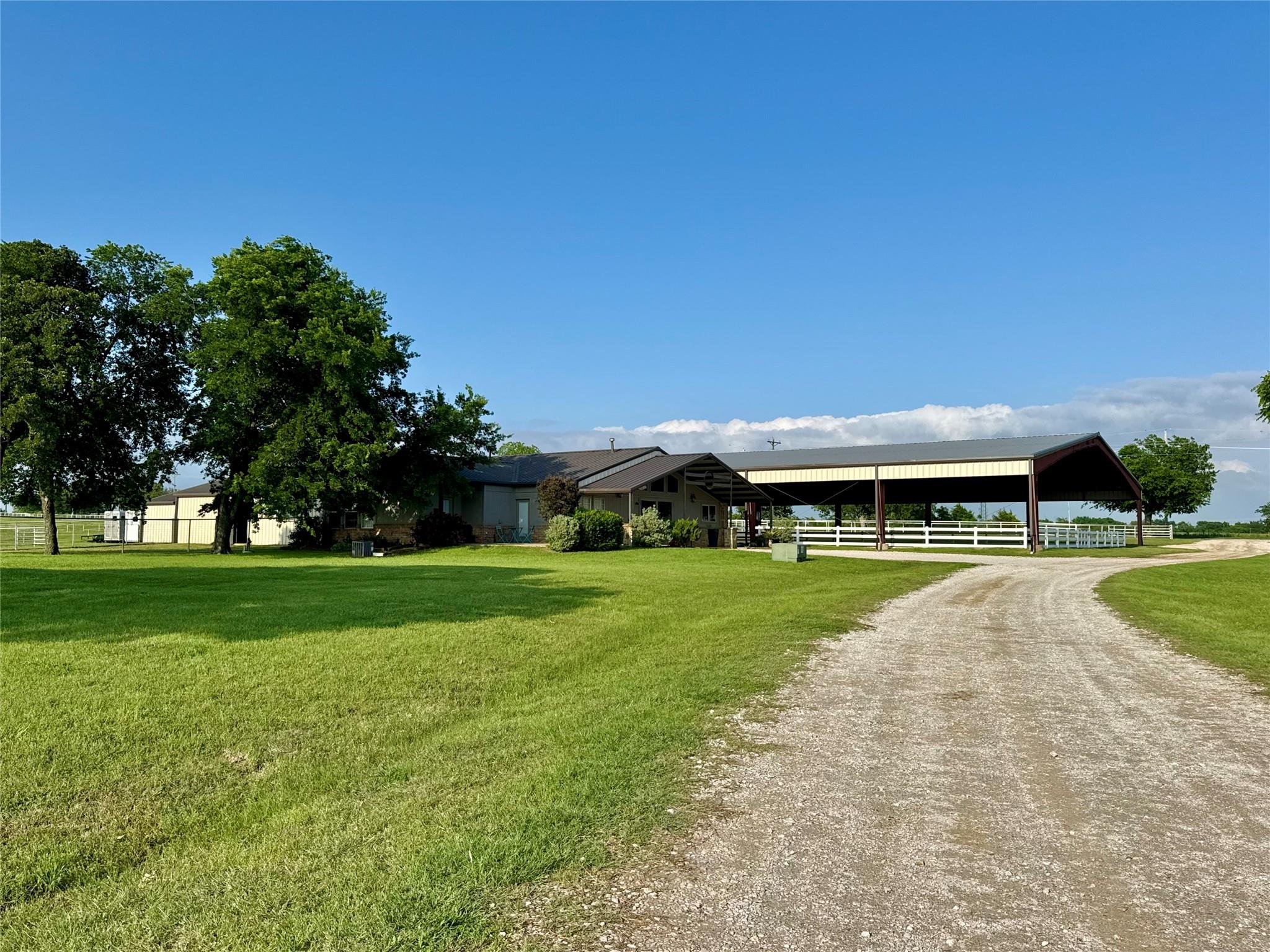main property photo 7
