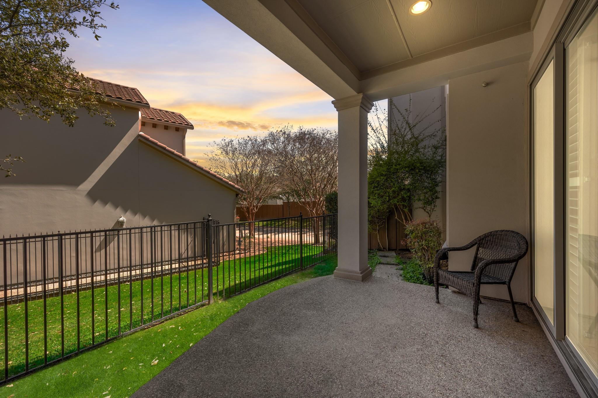 main property photo 18