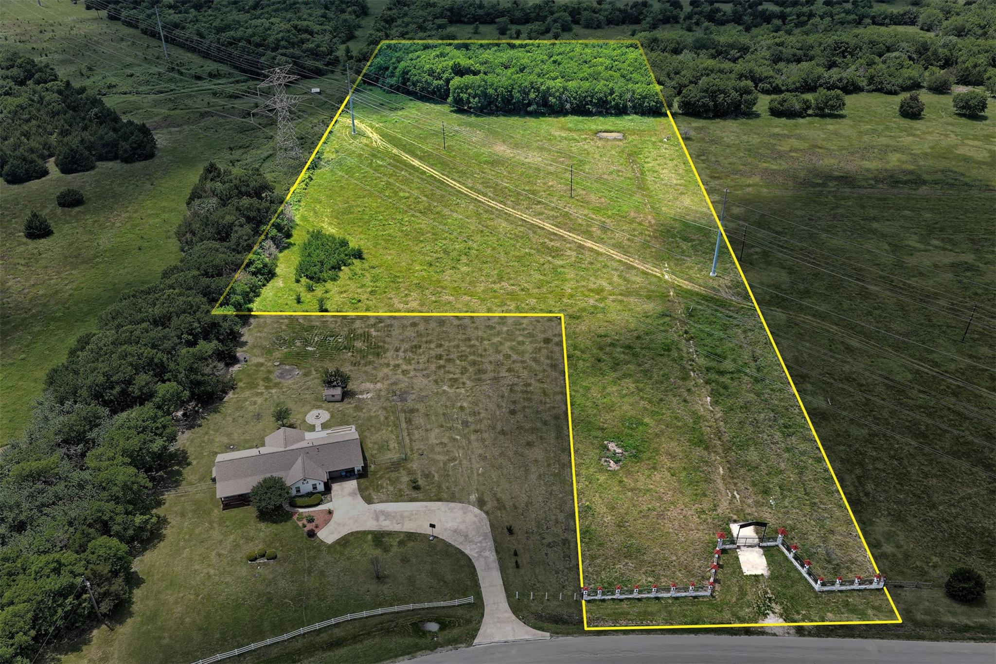main property photo 3