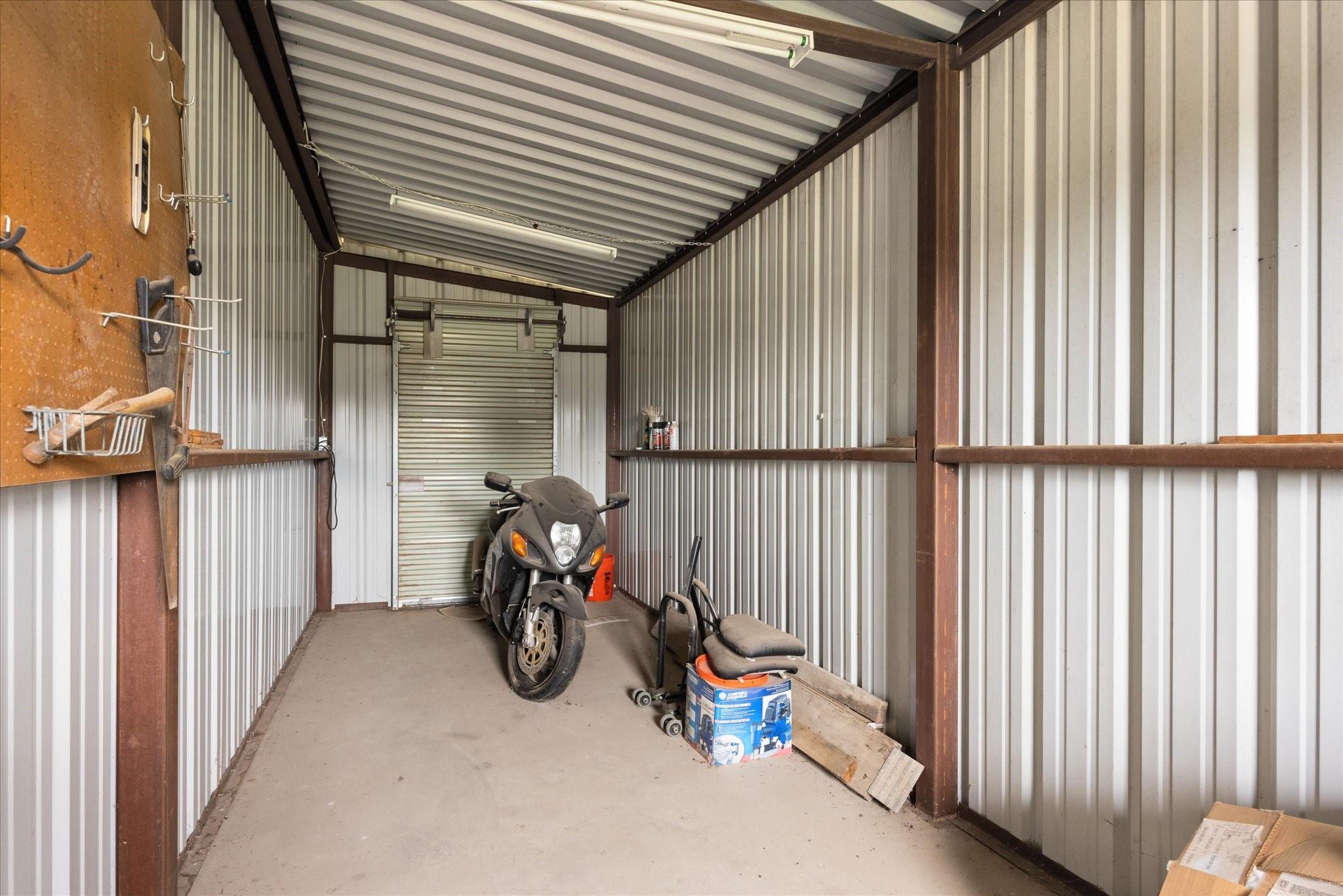 main property photo 27
