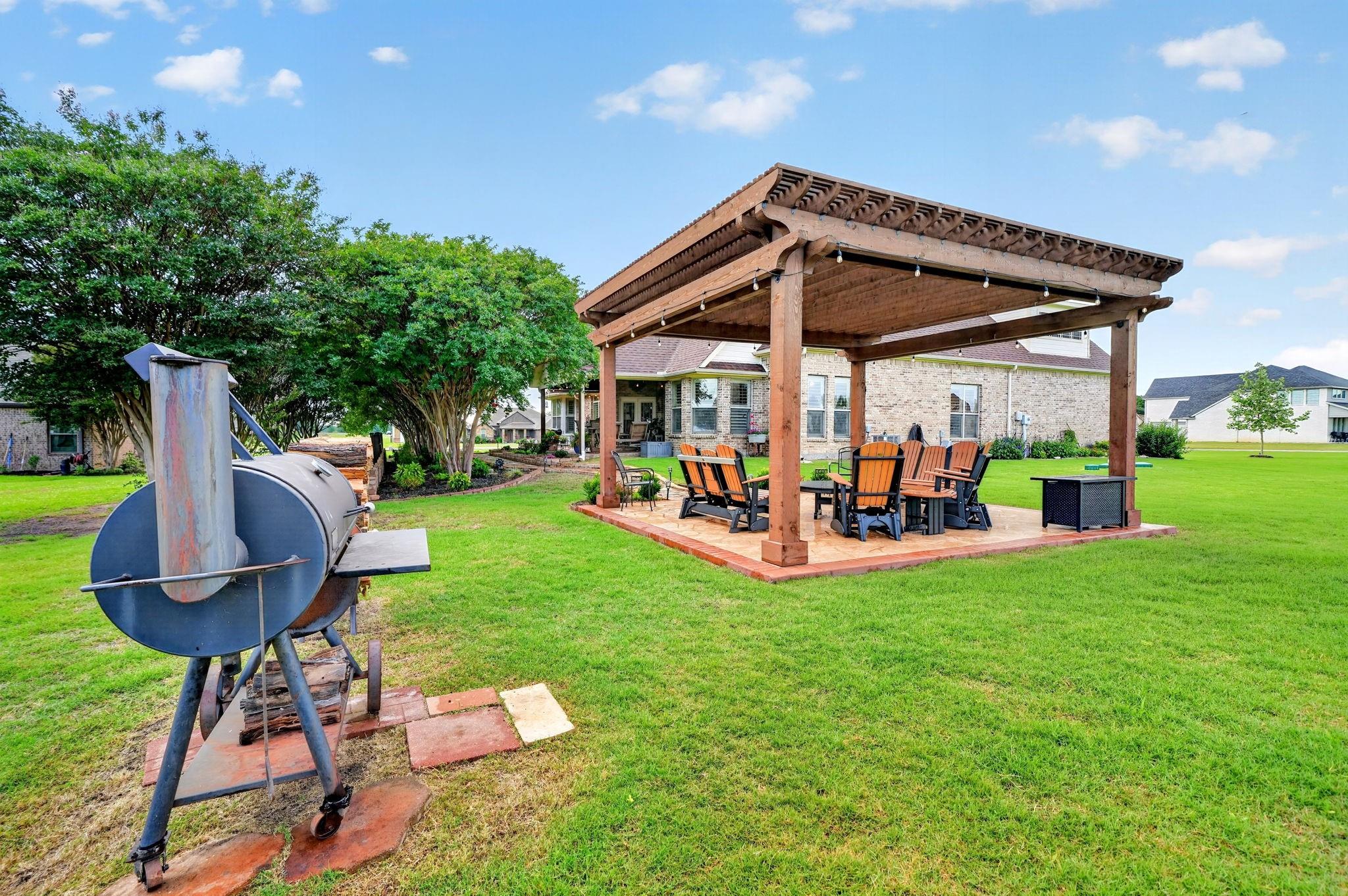 main property photo 31