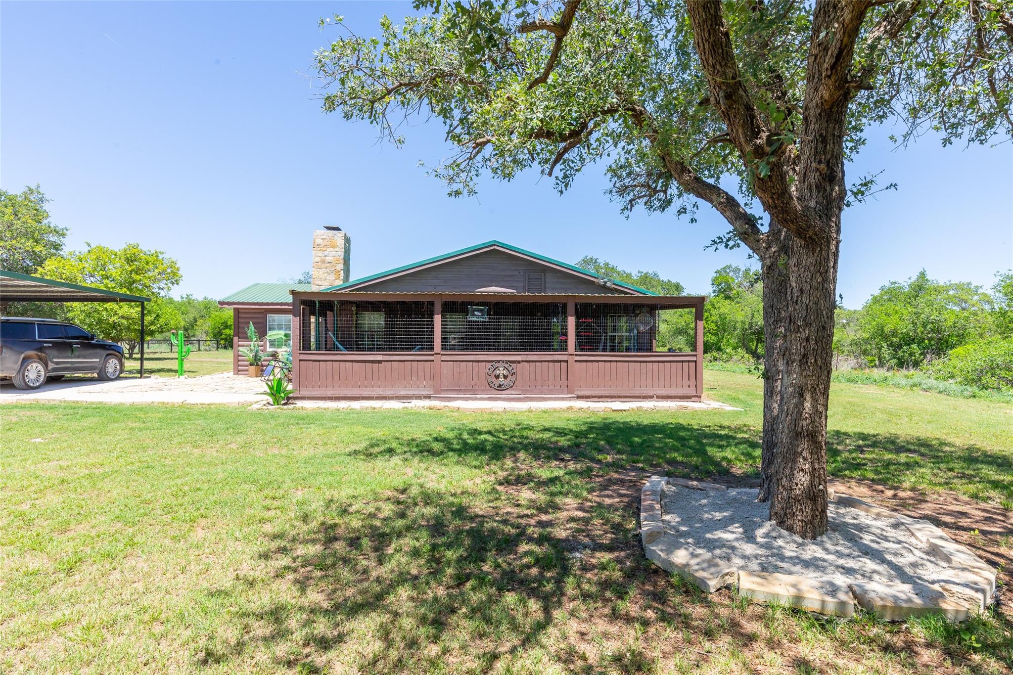 main property photo 4