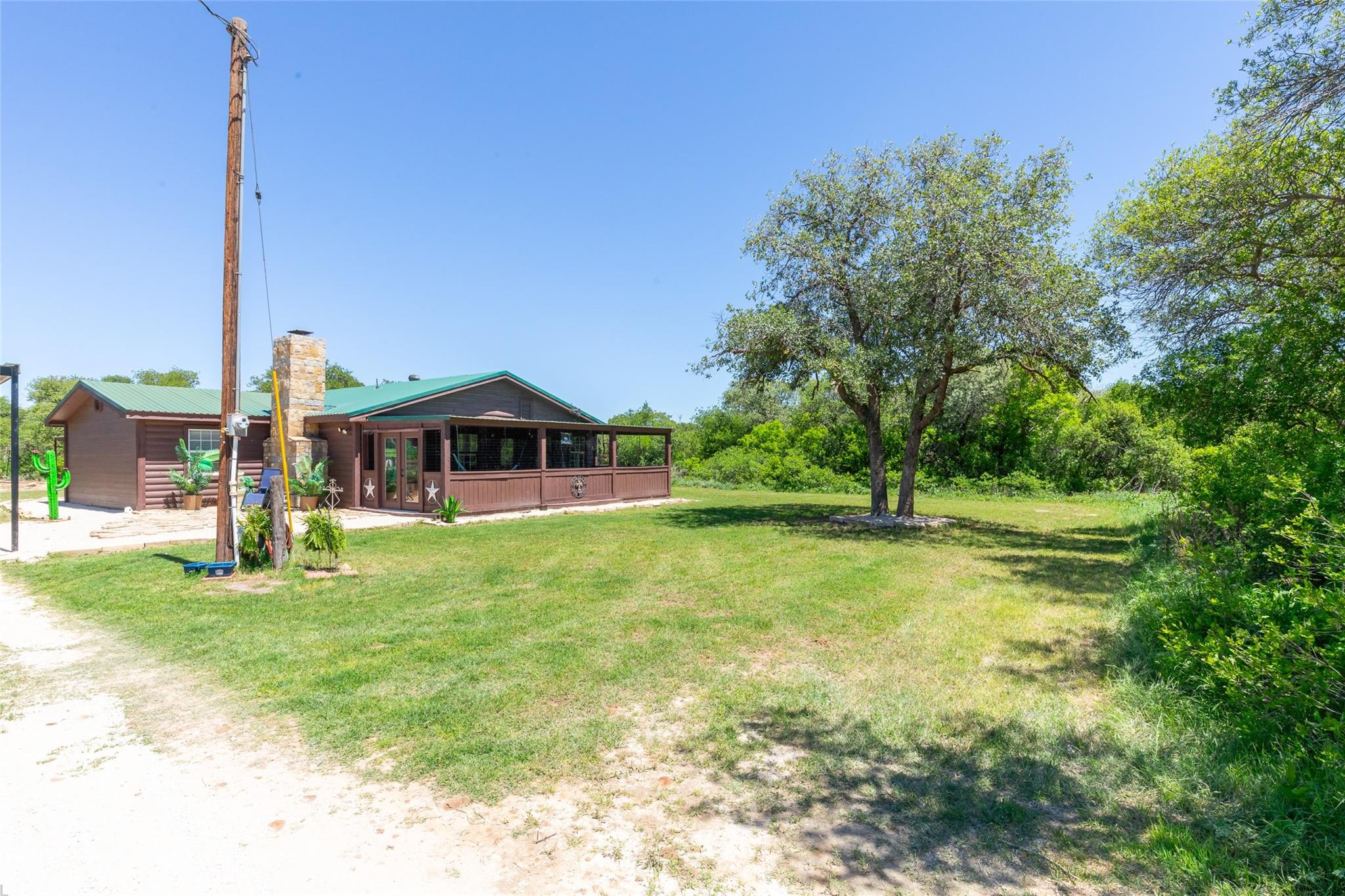 main property photo 5