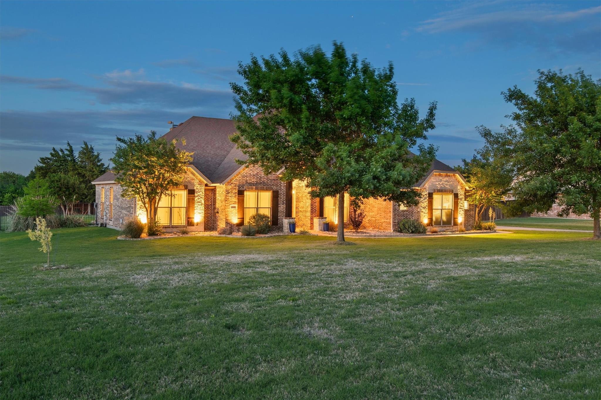 main property photo 13