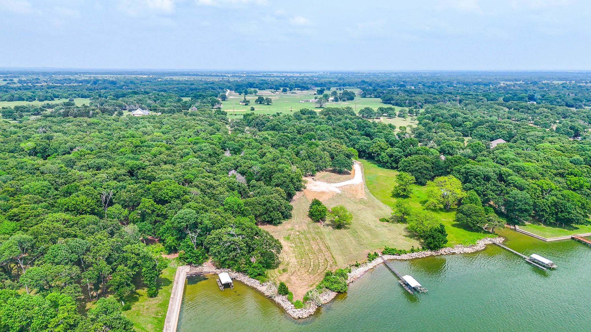 main property photo 16