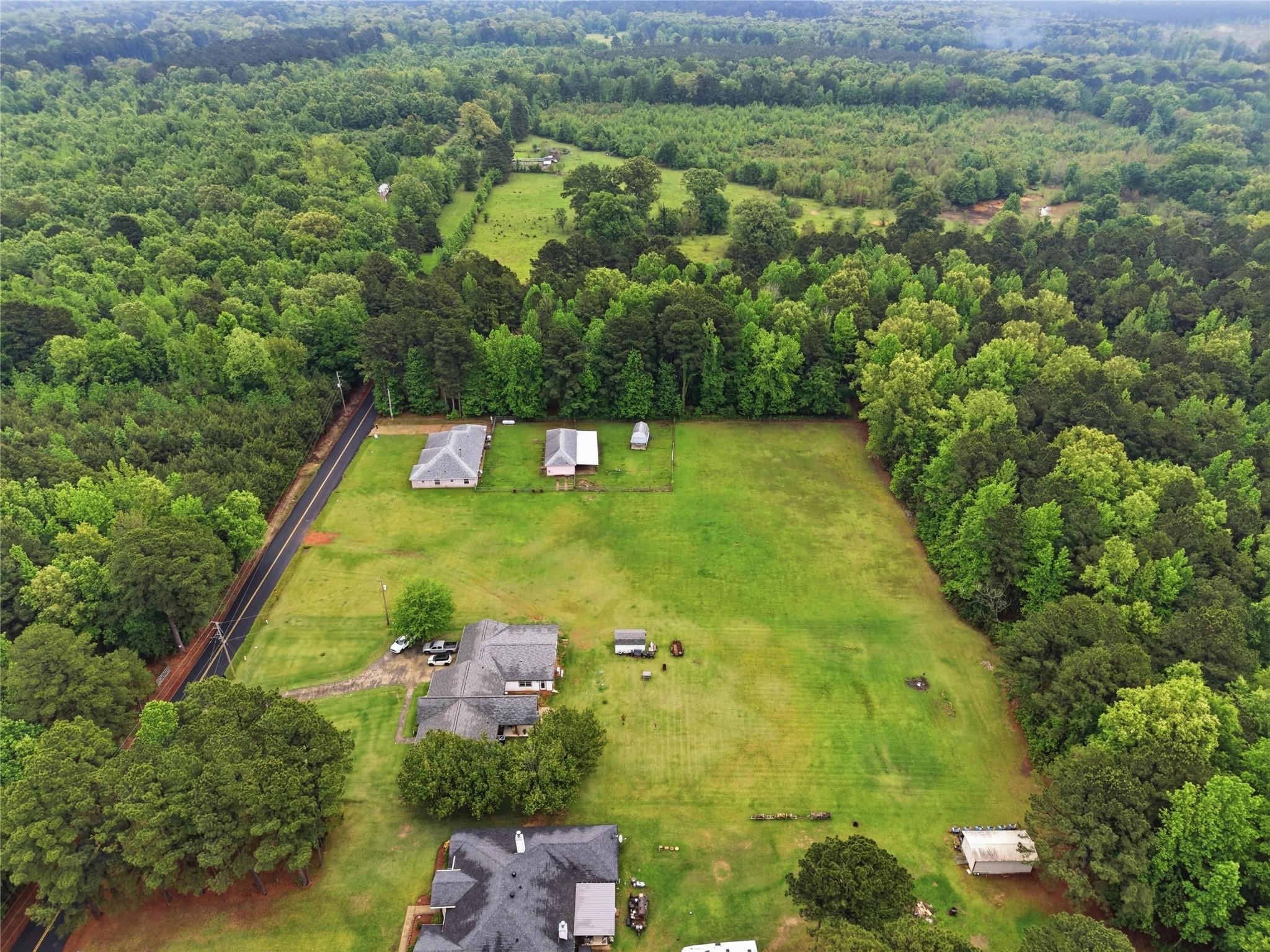 main property photo 37