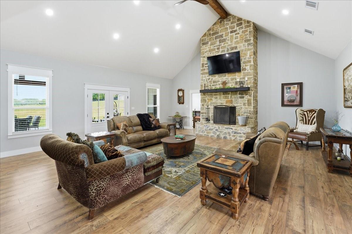 property viewer photo 21