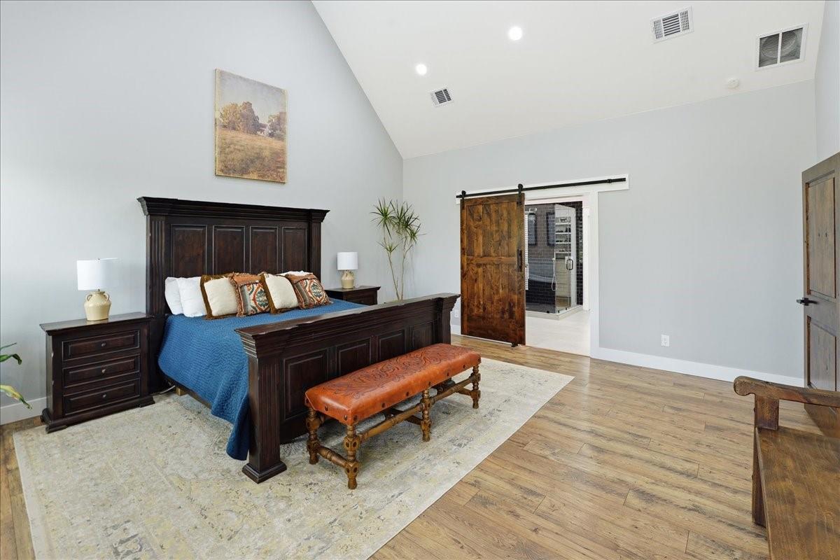 property viewer photo 23