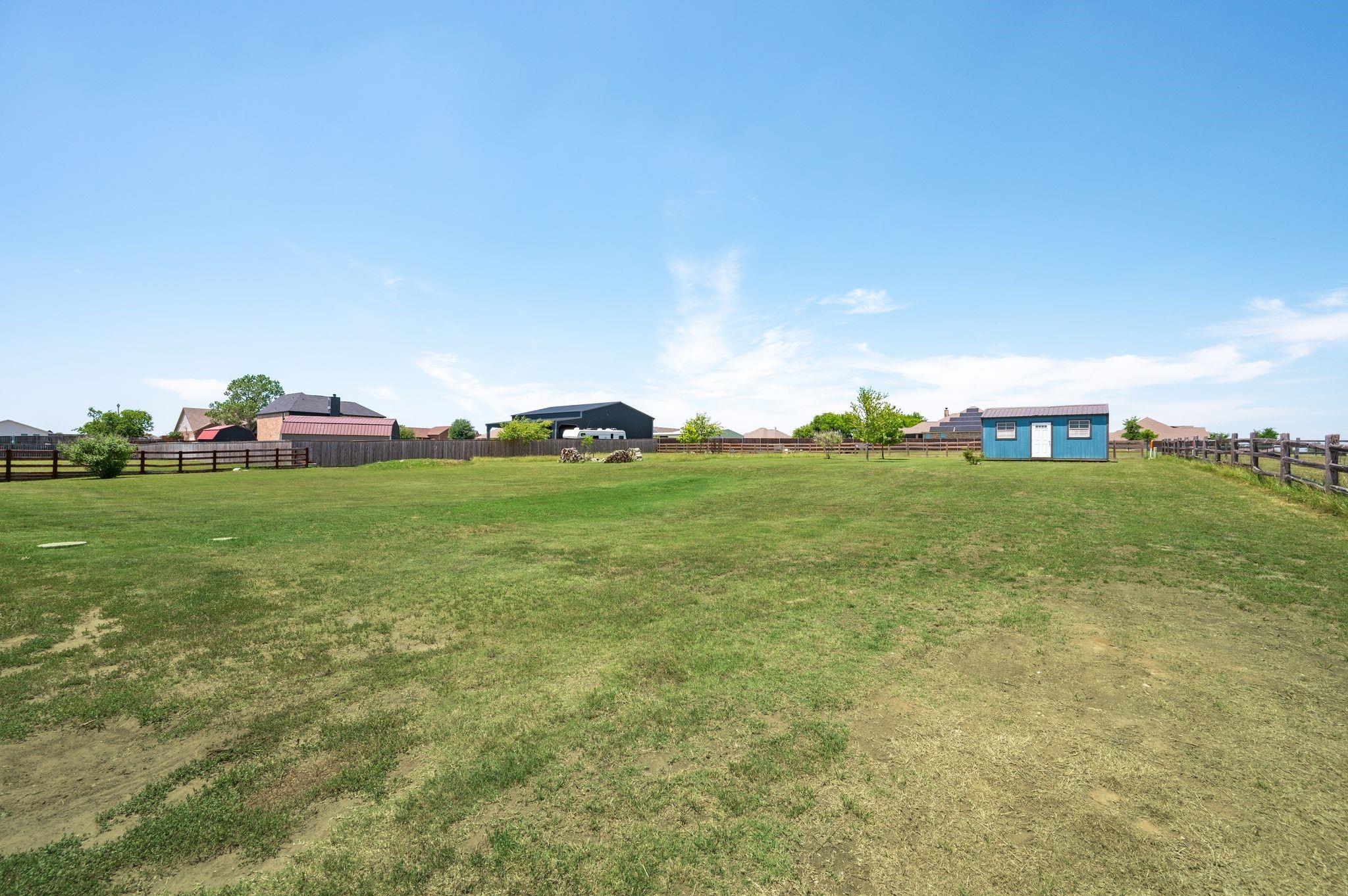 main property photo 32