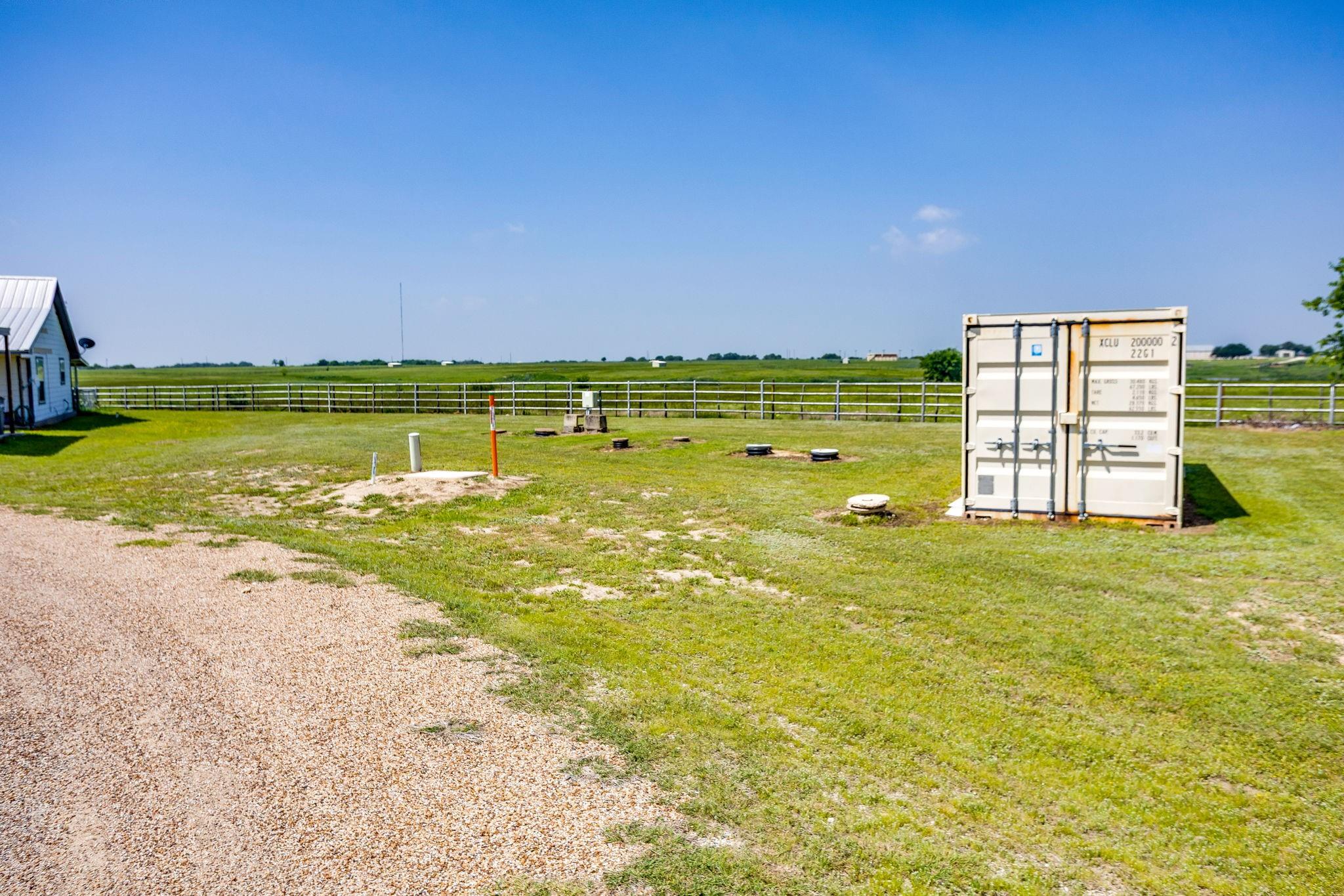 main property photo 22
