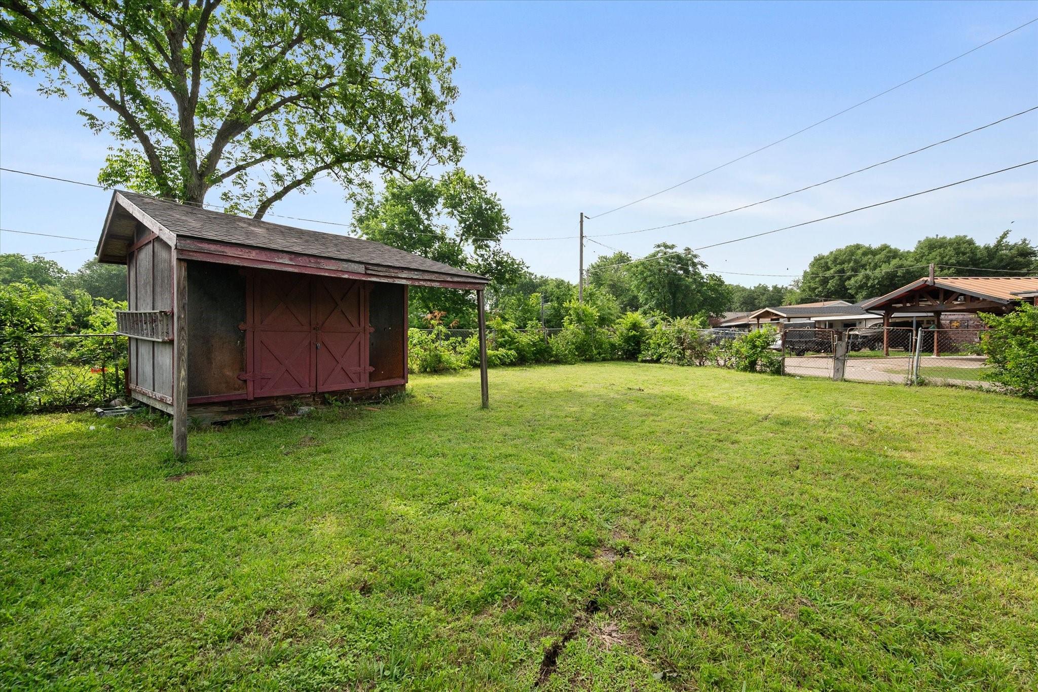 main property photo 27