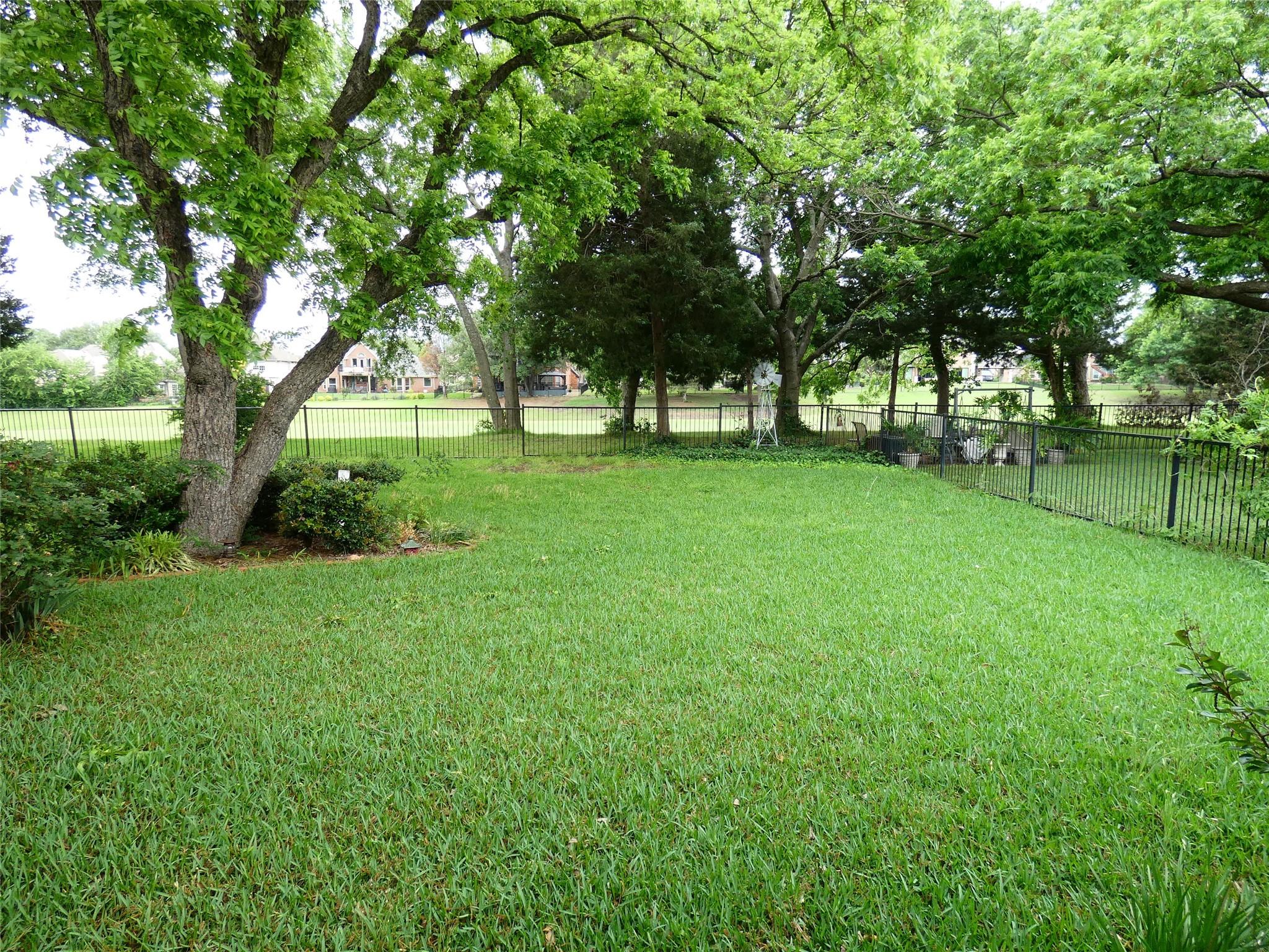 main property photo 20