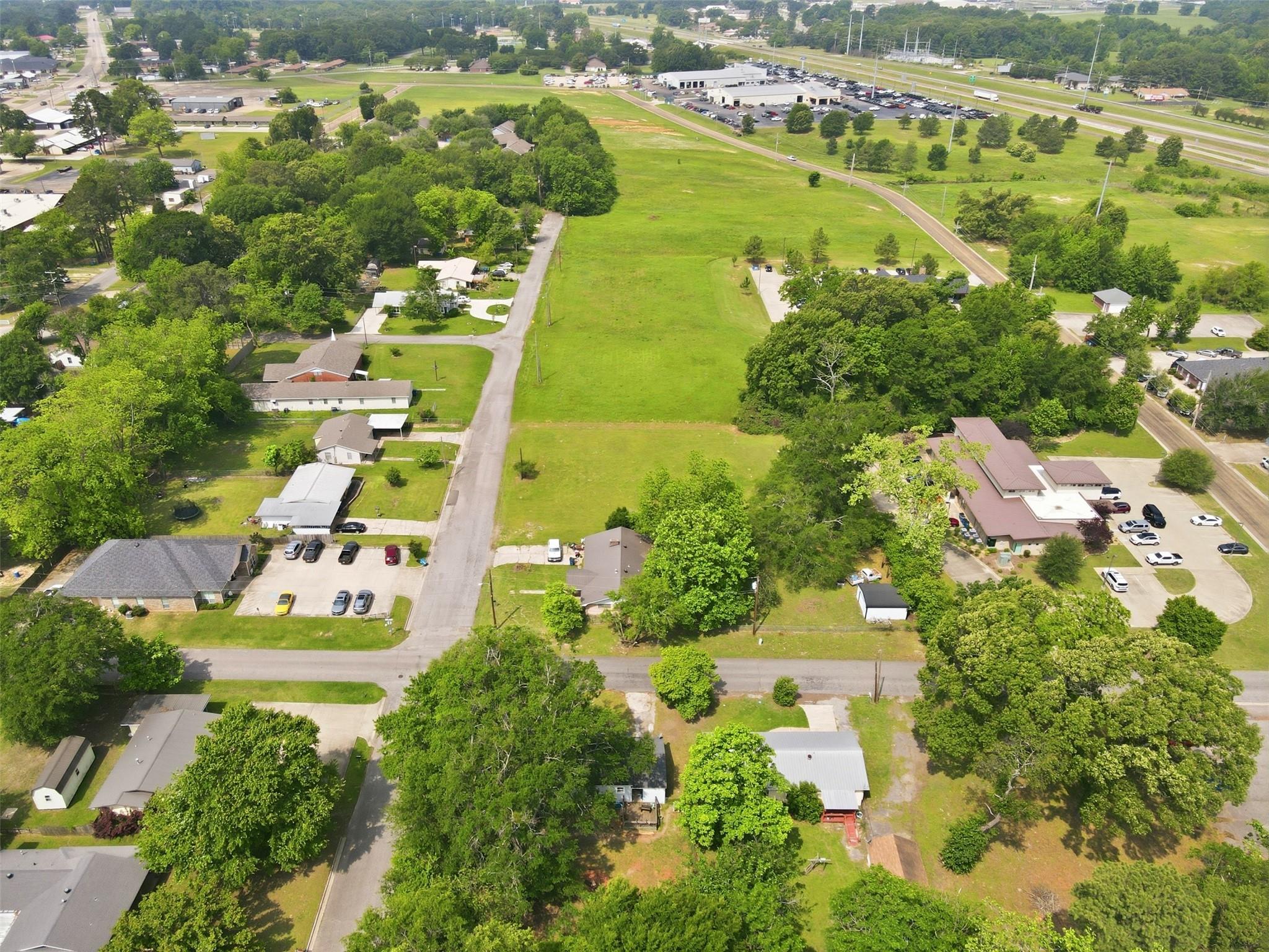 main property photo 10