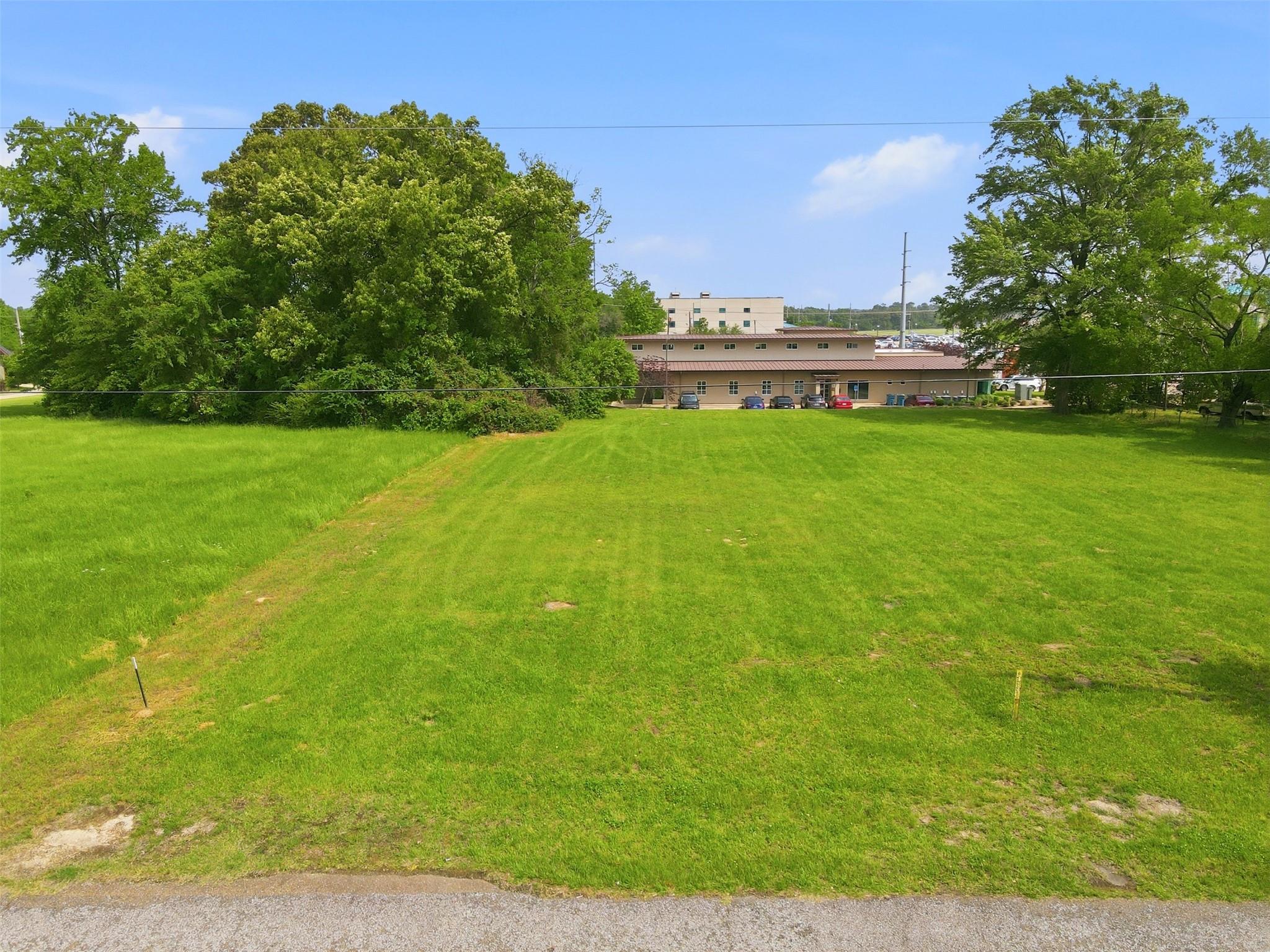 main property photo 2