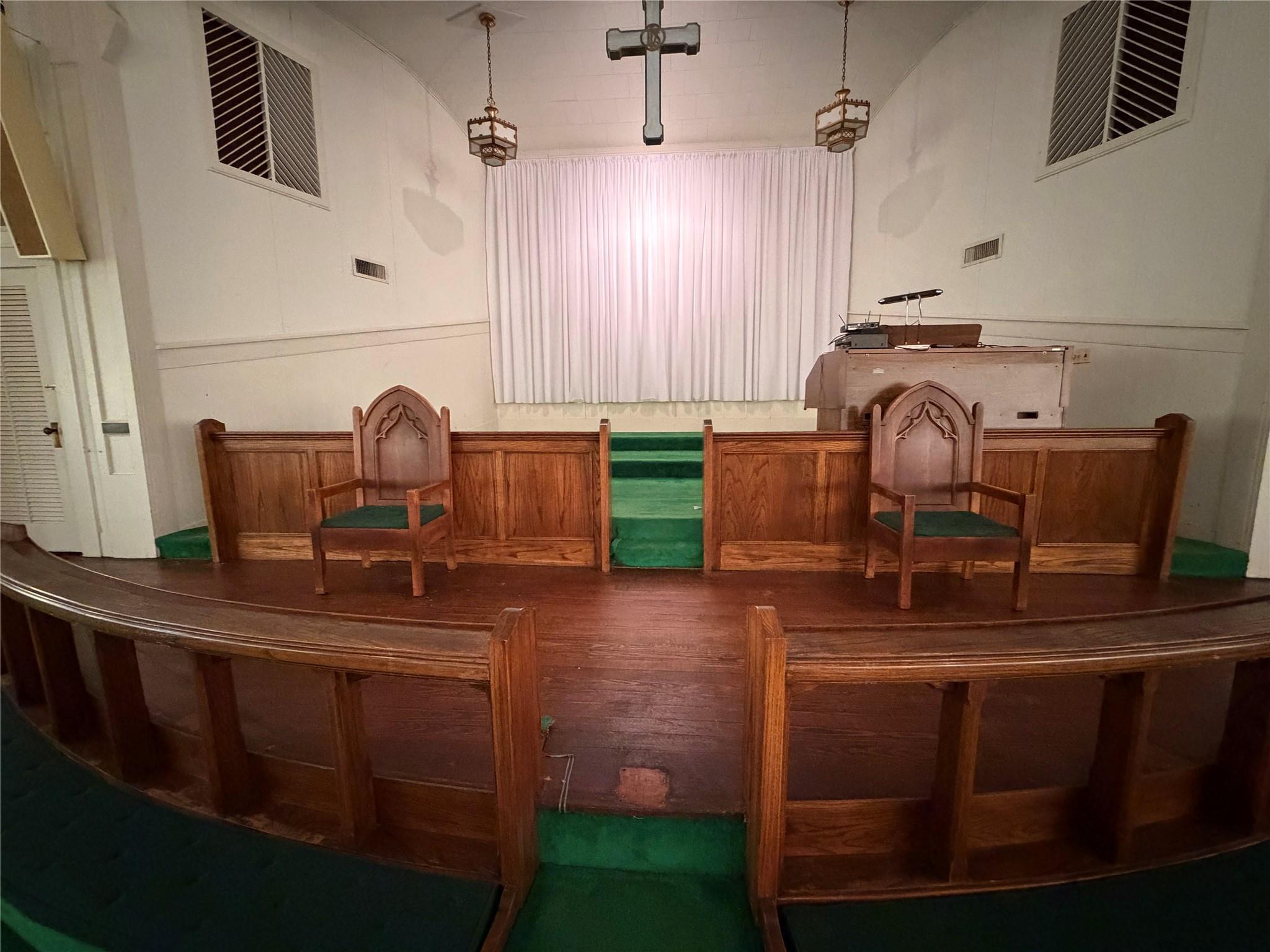 main property photo 36