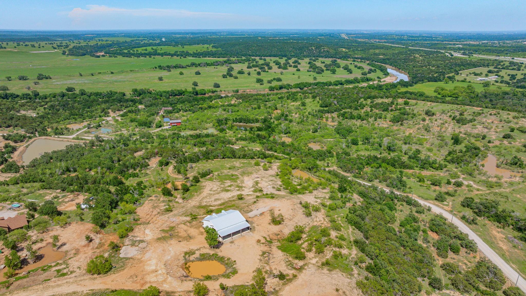 main property photo 25