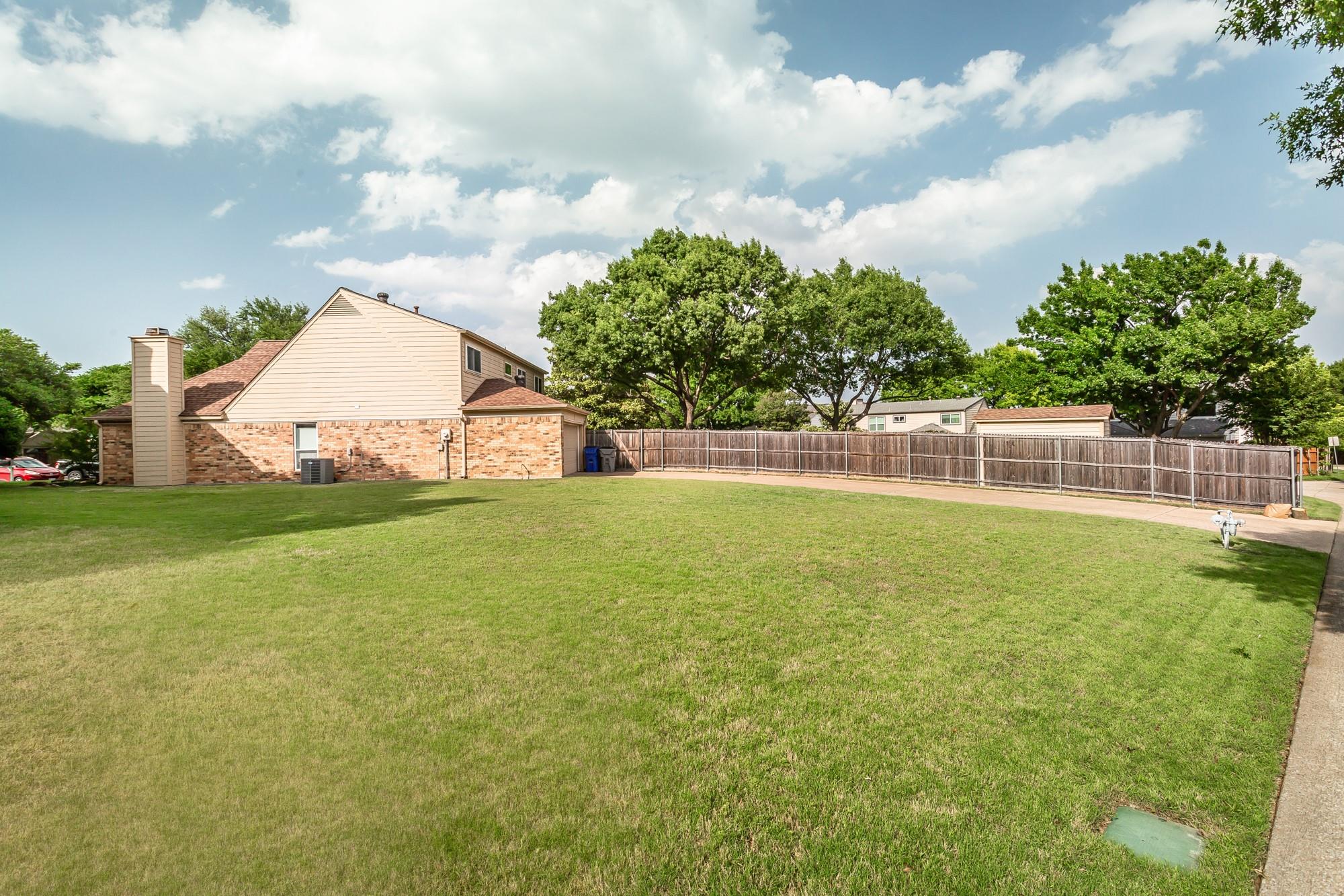 main property photo 28