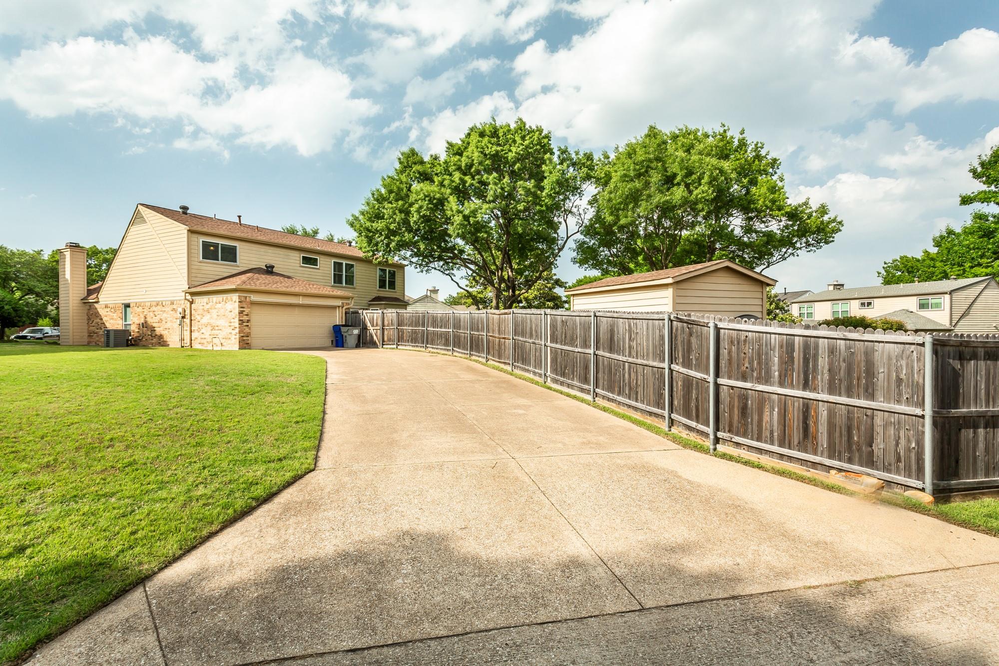 main property photo 29