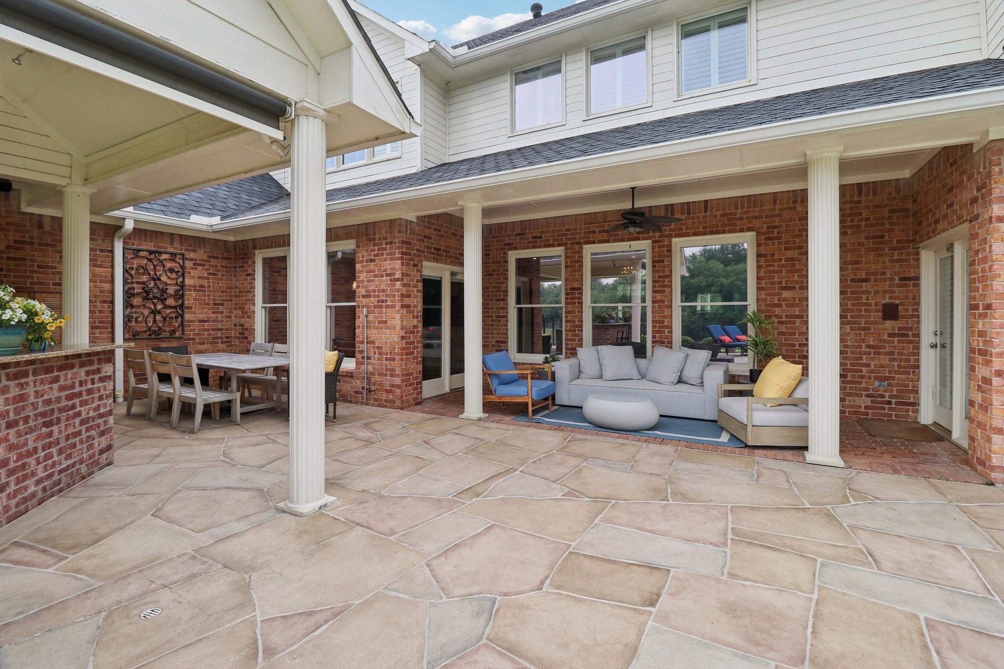 main property photo 33