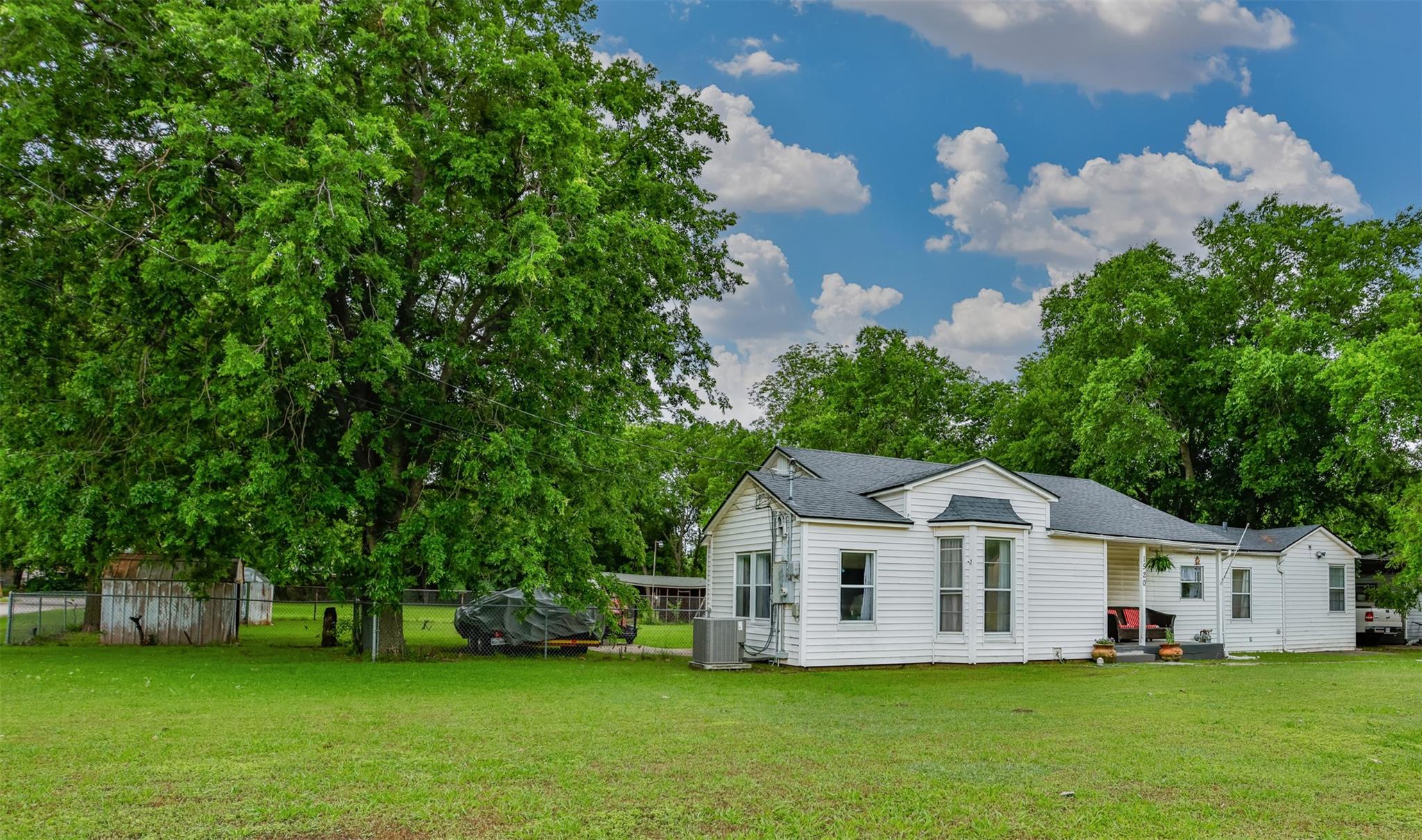 main property photo 36