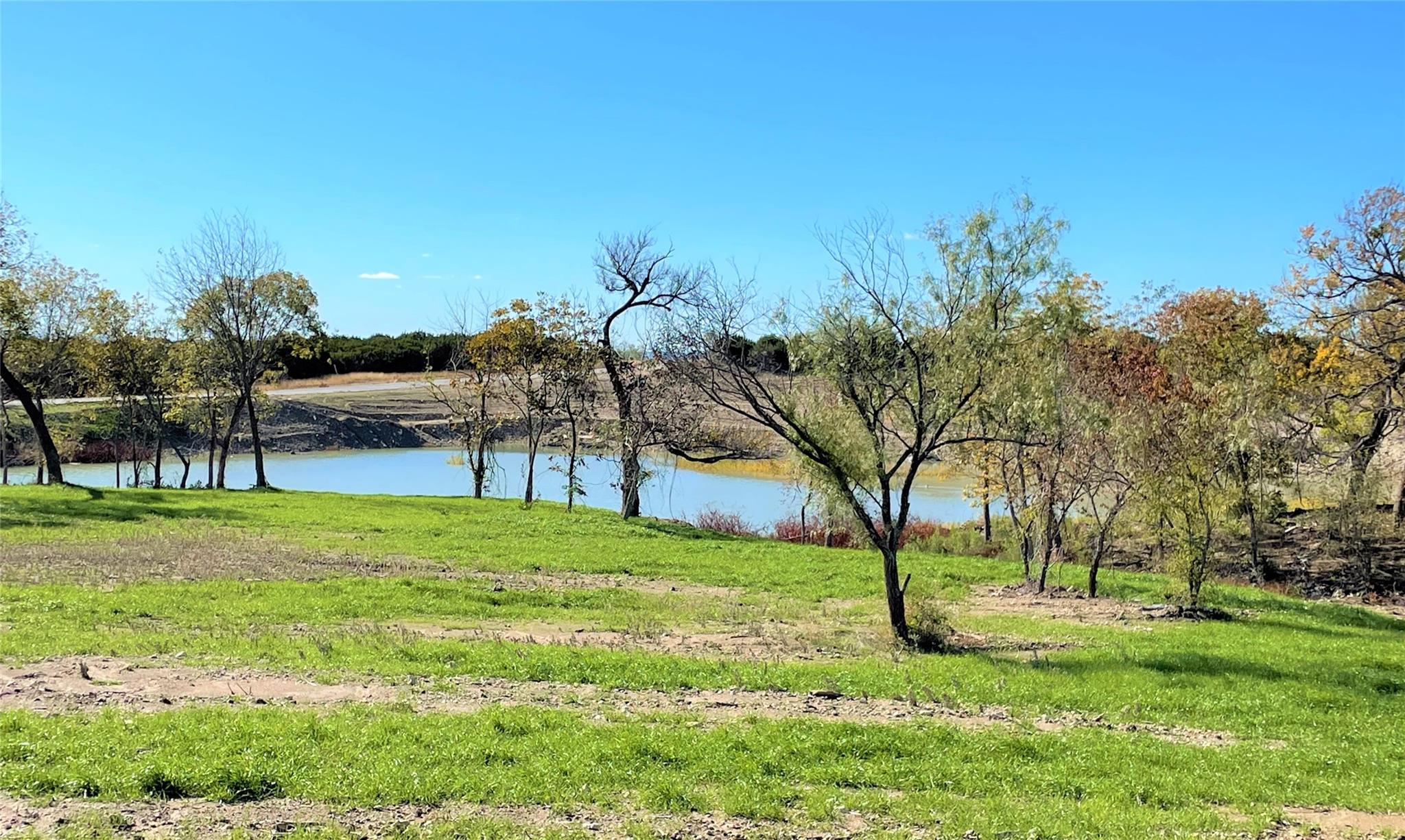main property photo 6