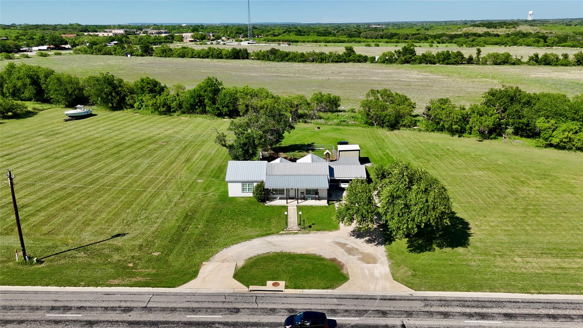 main property photo 29