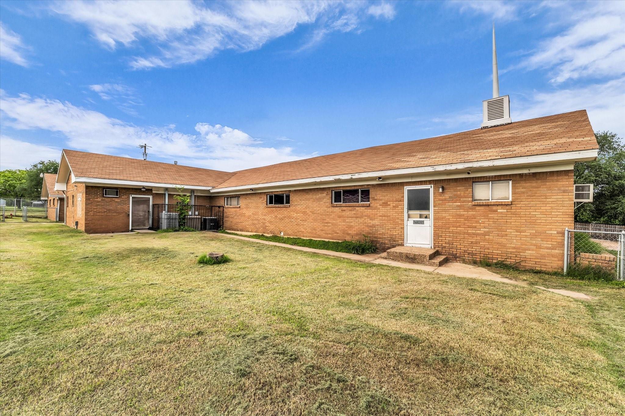main property photo 32