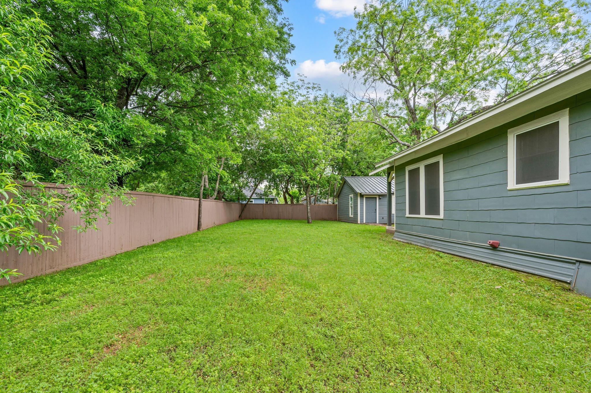 main property photo 23