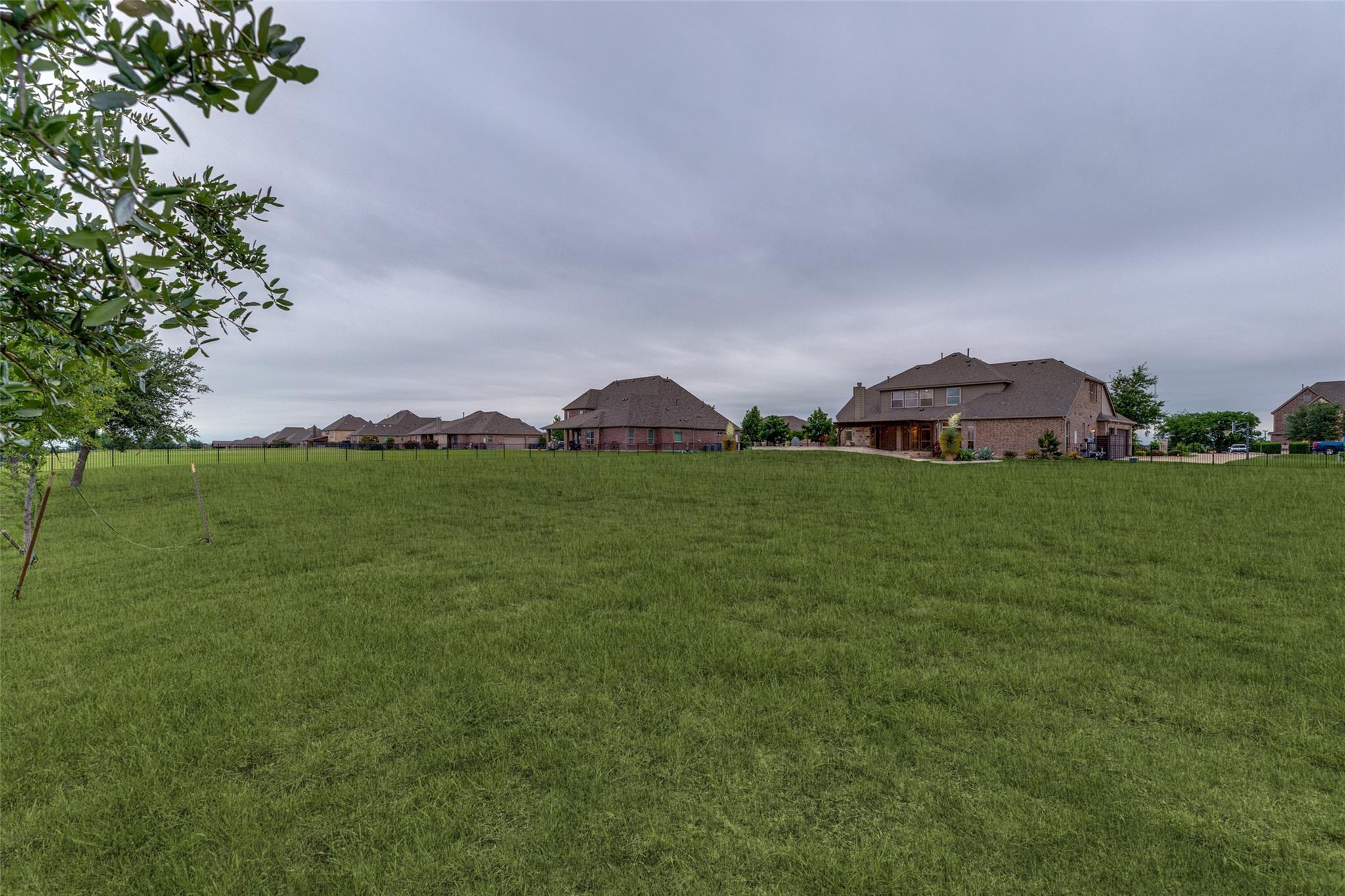 main property photo 36