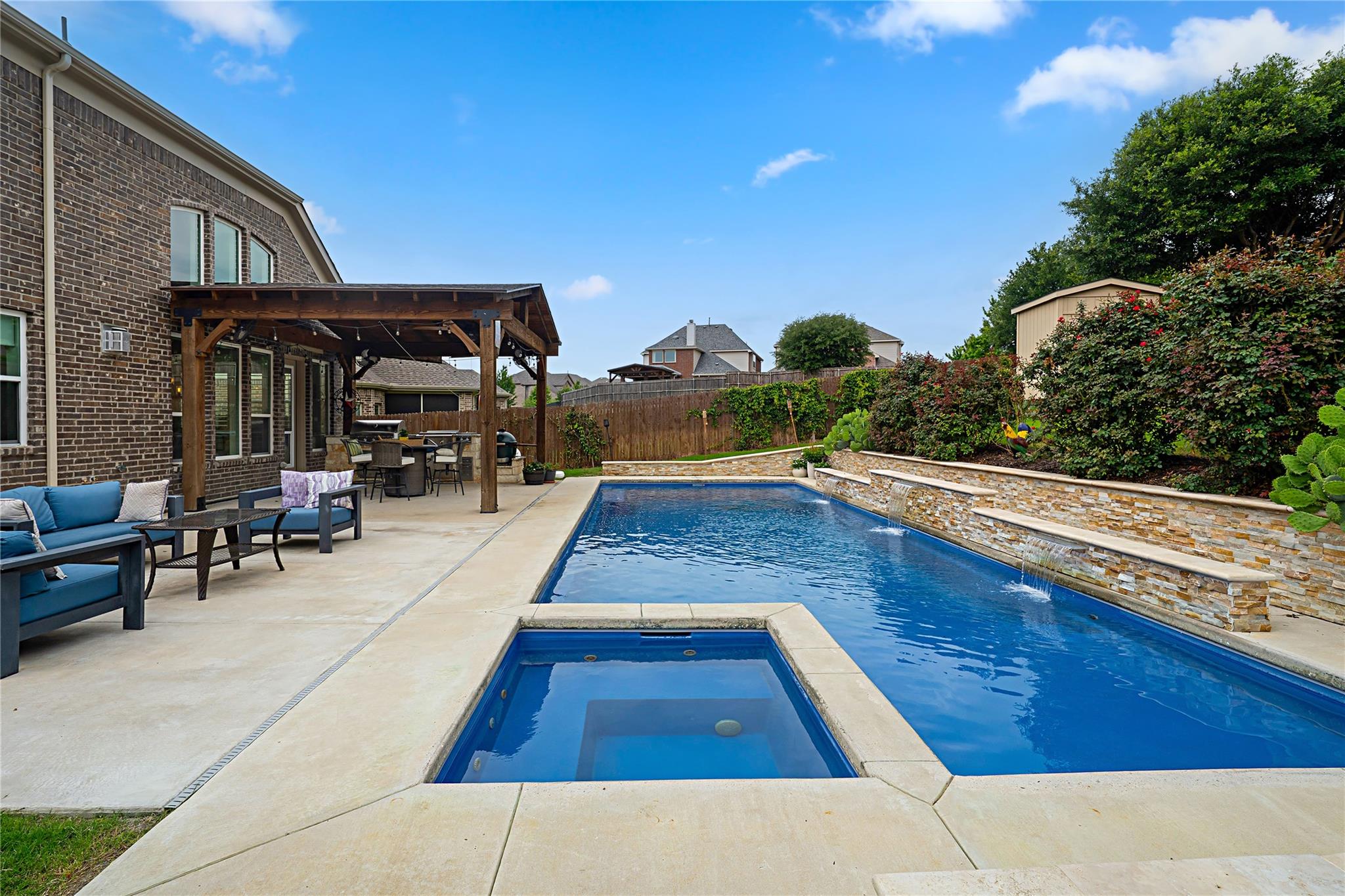 main property photo 22