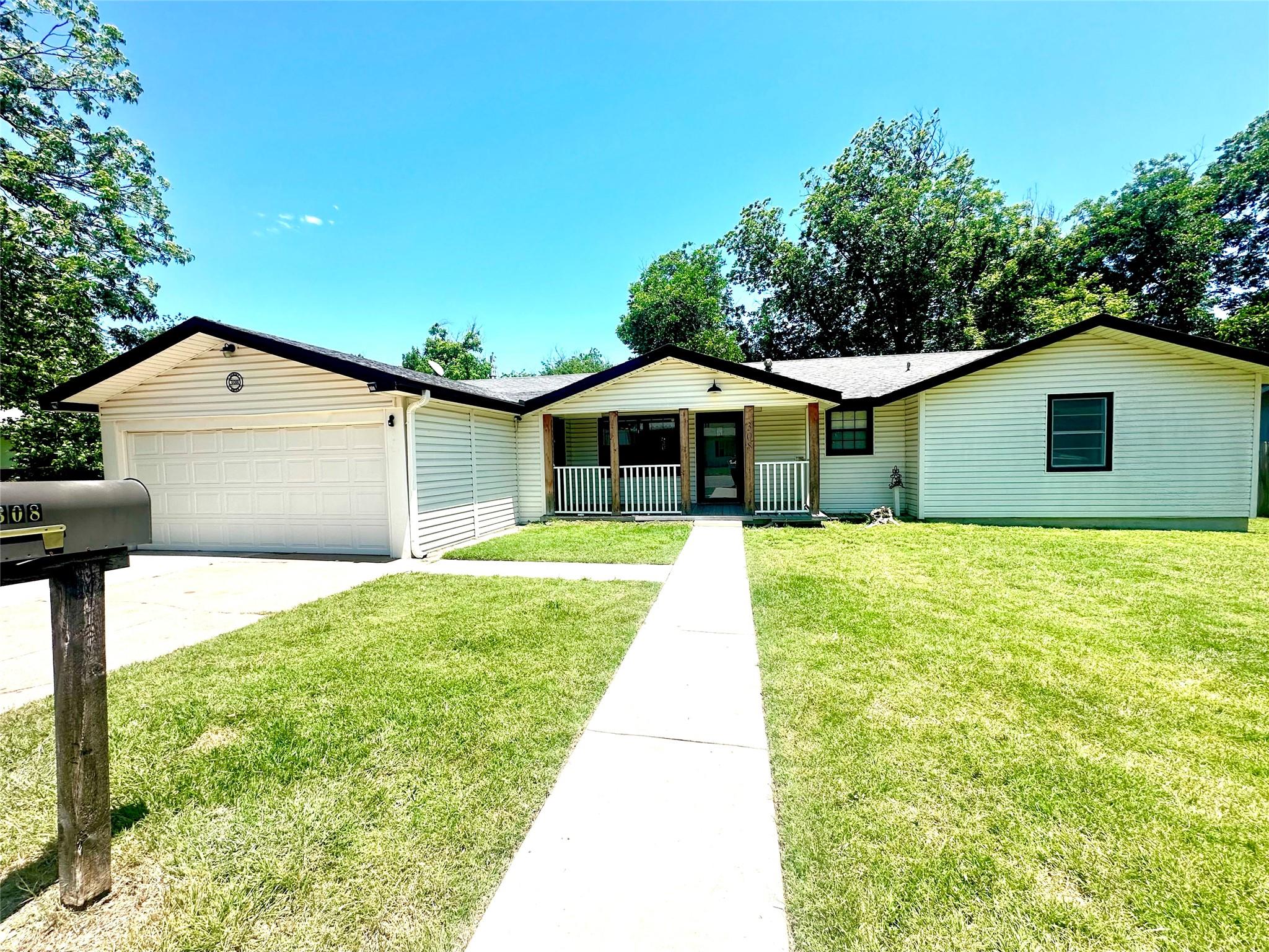 main property photo 8