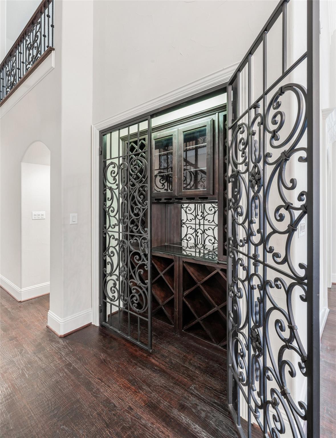 main property photo 27