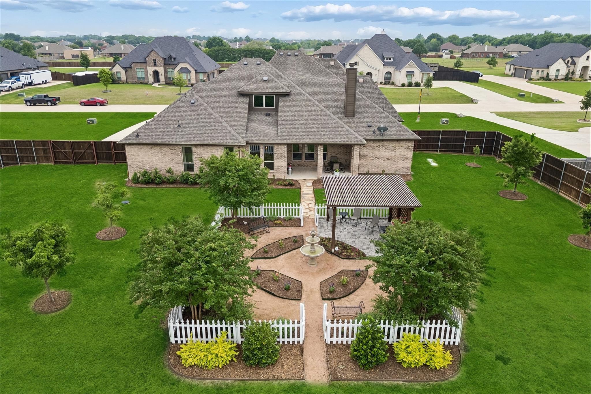 main property photo 2