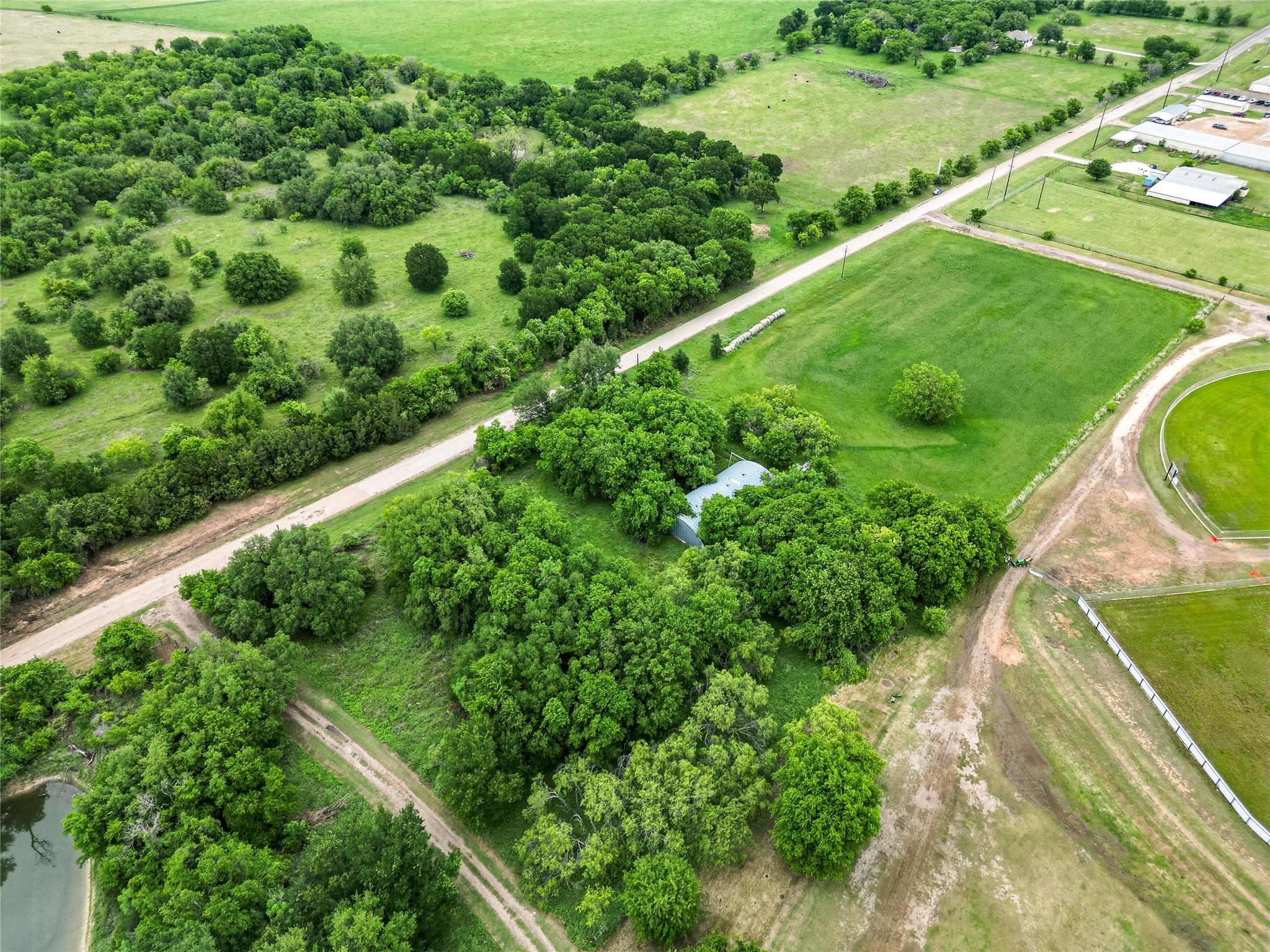 main property photo 4