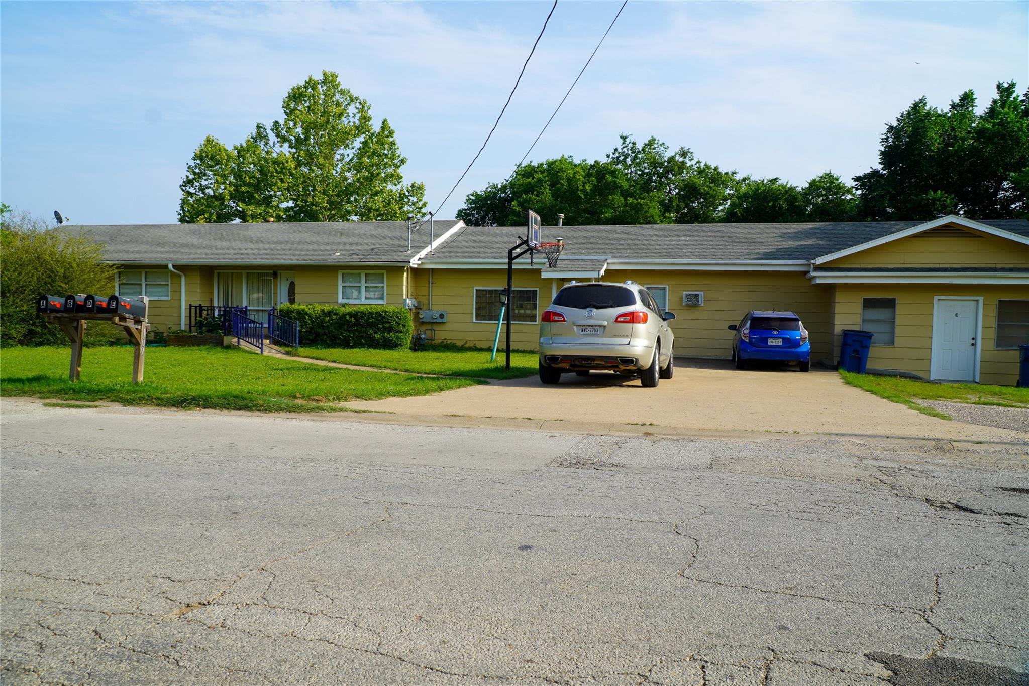 main property photo 30