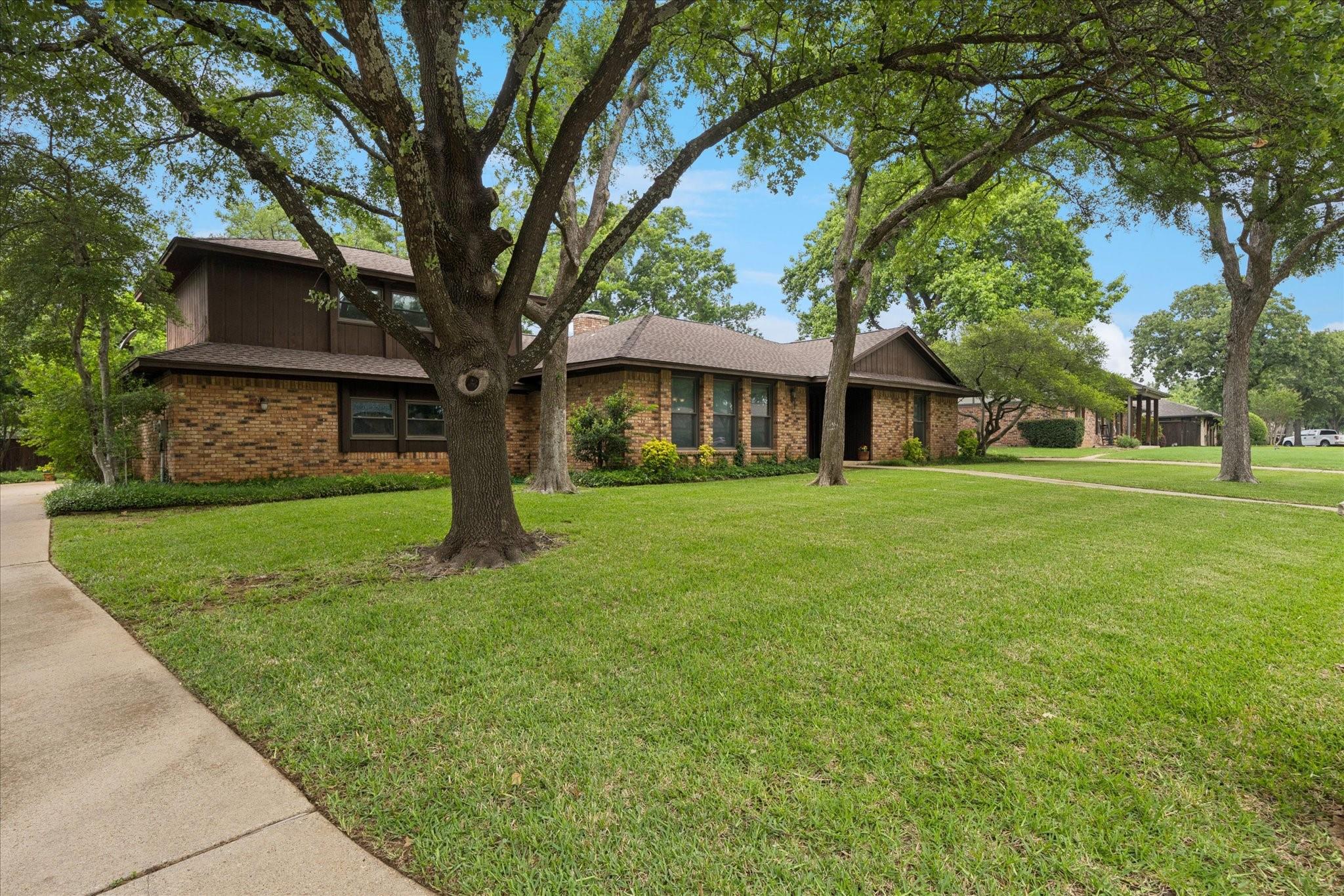 property viewer photo 1